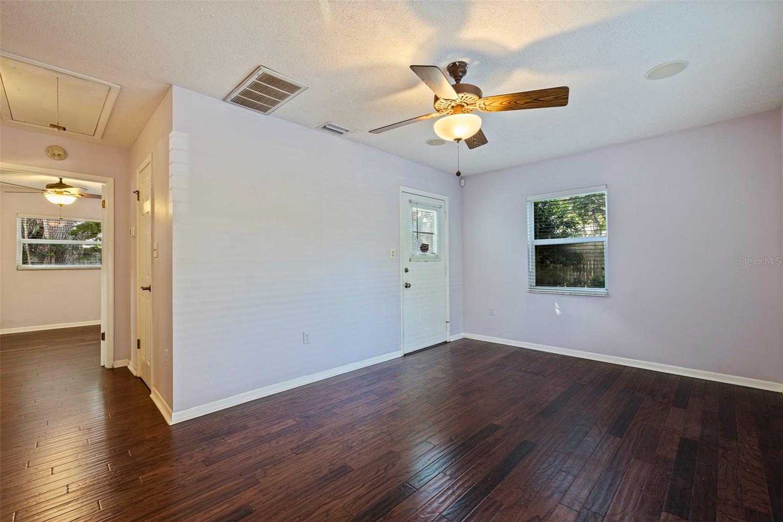 1572 84TH AVE N, ST PETERSBURG, FL, 33702