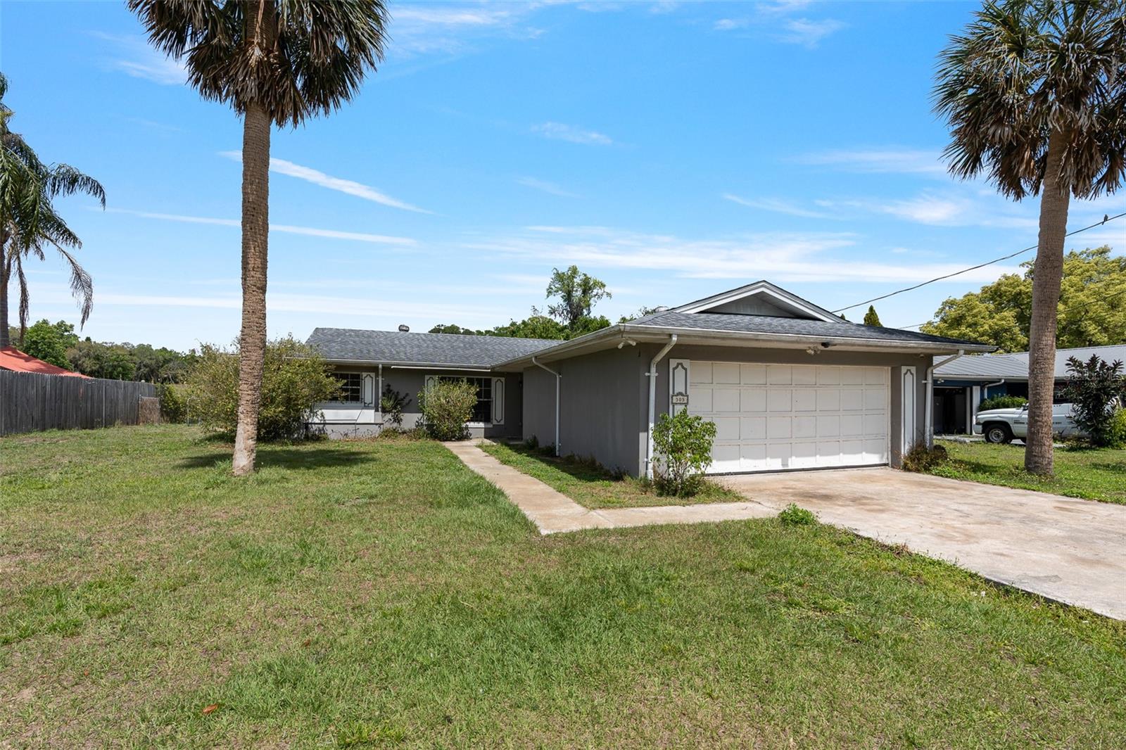 303 E FLORAL AVE, EUSTIS, FL, 32726