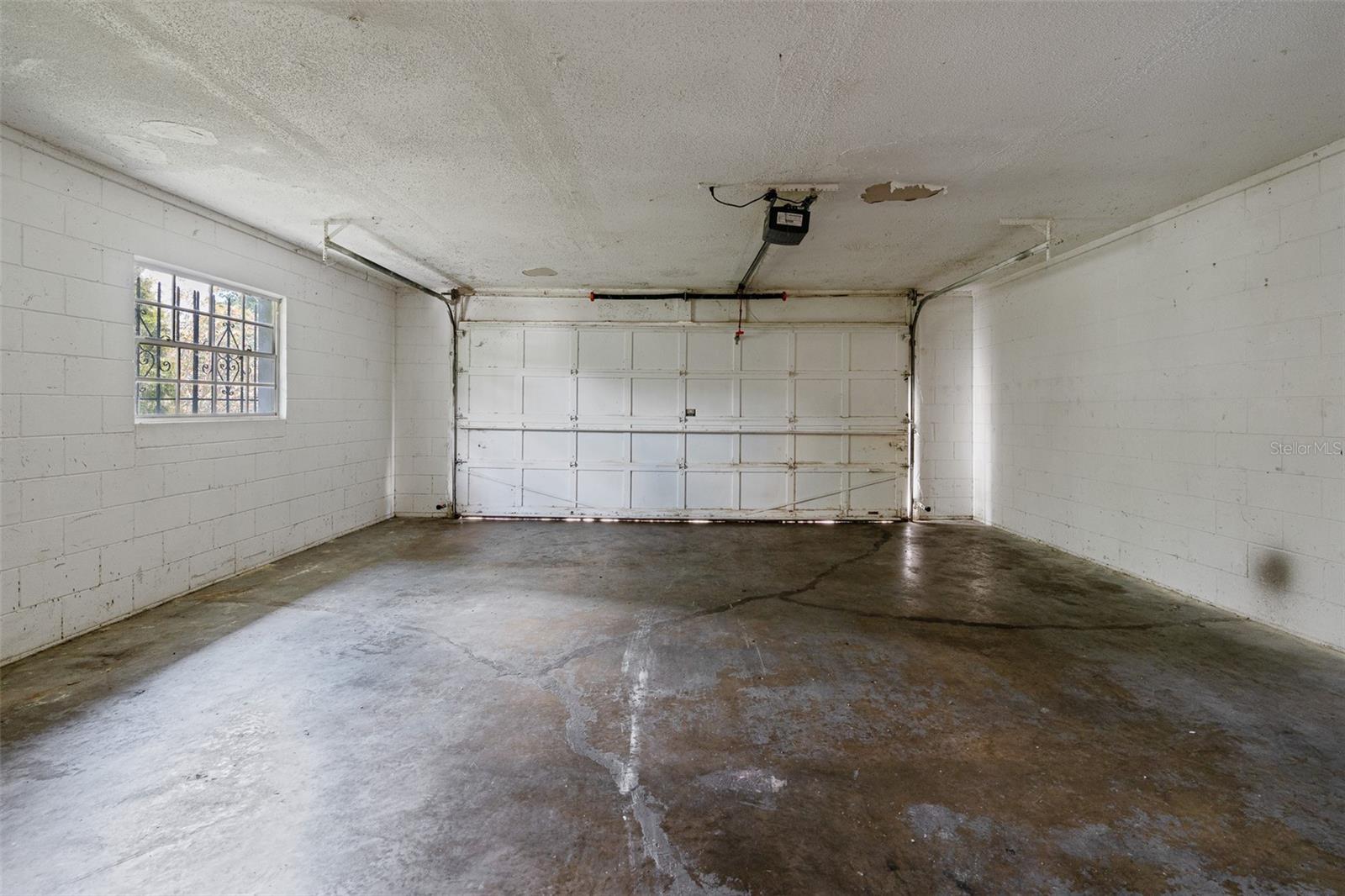 303 E FLORAL AVE, EUSTIS, FL, 32726