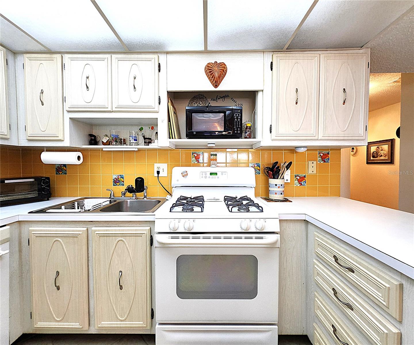 9950 62ND TER N #302, ST PETERSBURG, FL, 33708