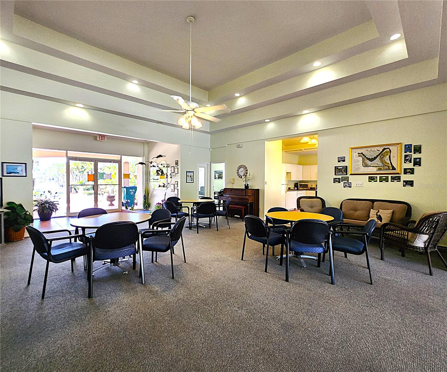 9950 62ND TER N #302, ST PETERSBURG, FL, 33708