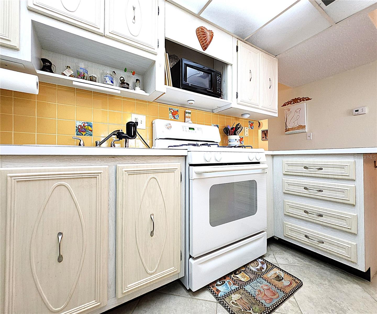 9950 62ND TER N #302, ST PETERSBURG, FL, 33708