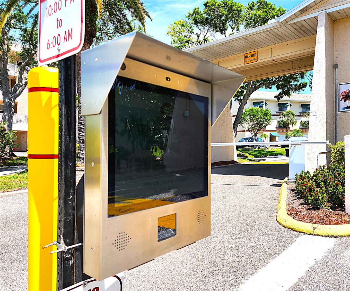 9950 62ND TER N #302, ST PETERSBURG, FL, 33708