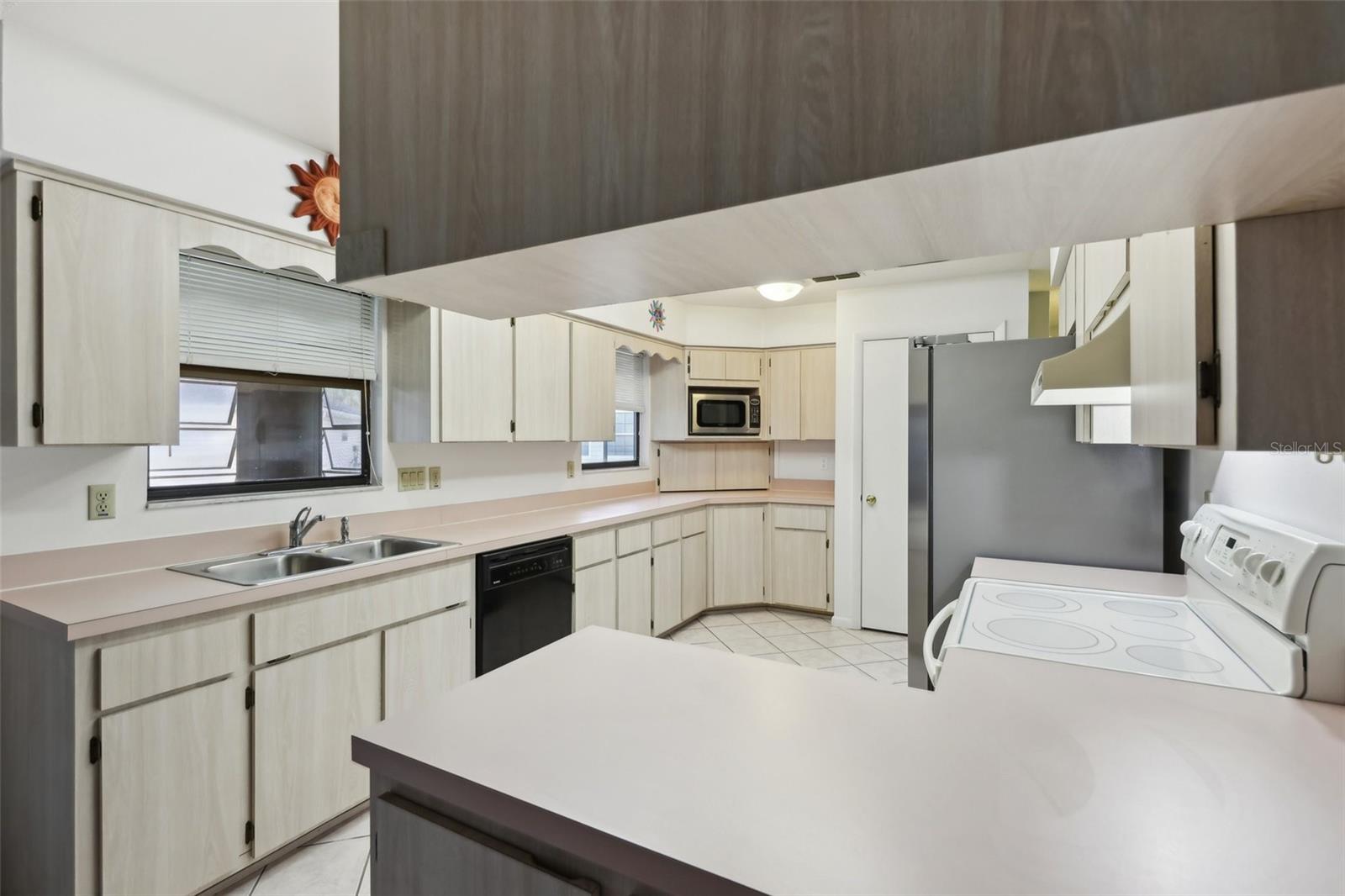 2301 BONNIE VIEW CT, LEESBURG, FL, 34788