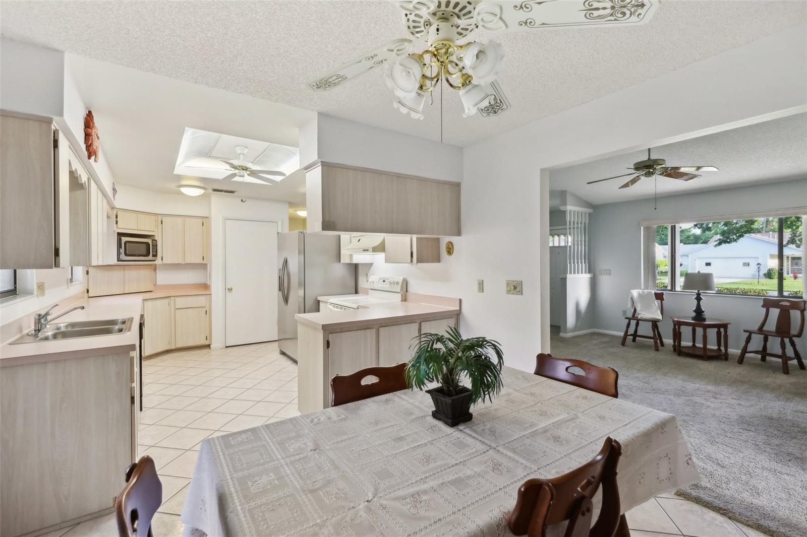 2301 BONNIE VIEW CT, LEESBURG, FL, 34788