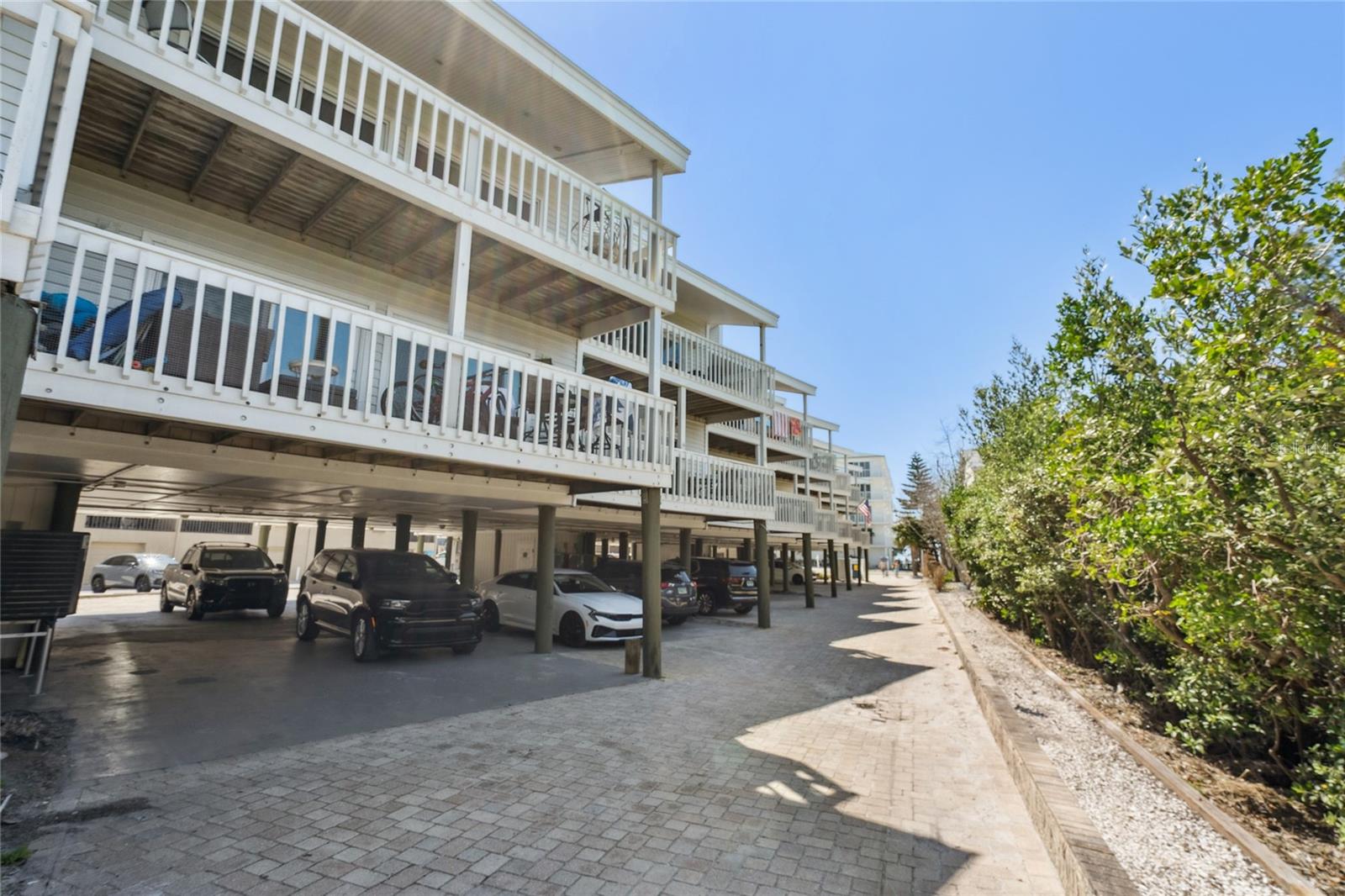 19727 GULF BLVD #207, INDIAN SHORES, FL, 33785