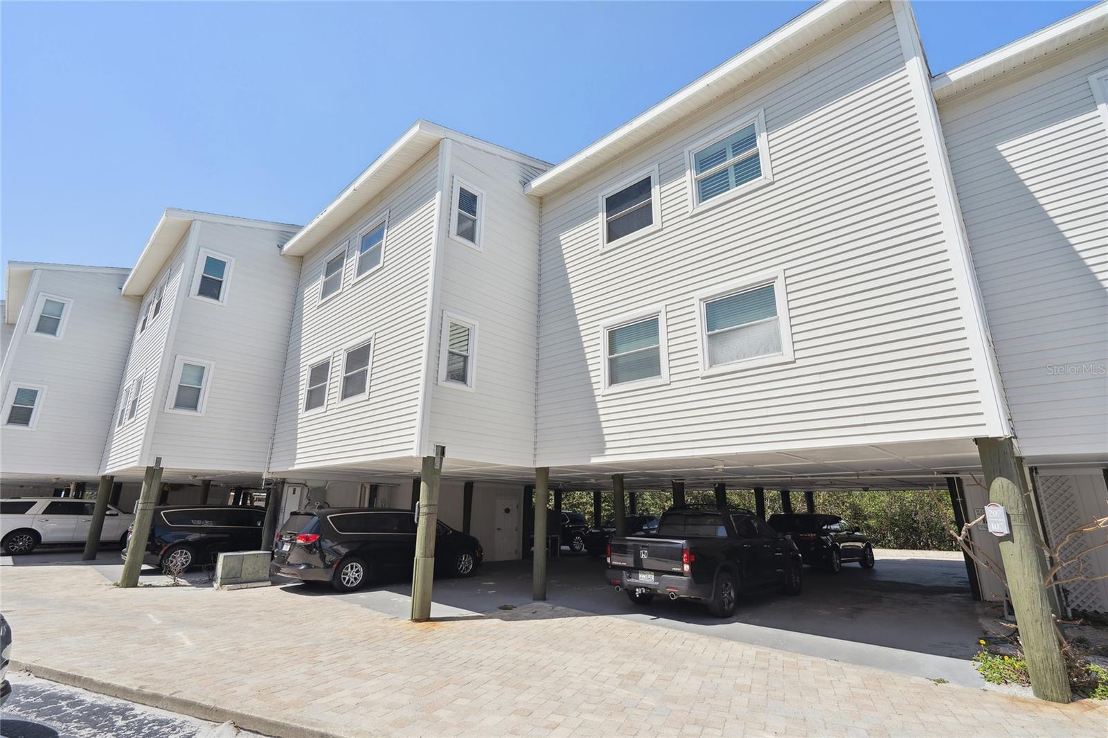 19727 GULF BLVD #207, INDIAN SHORES, FL, 33785