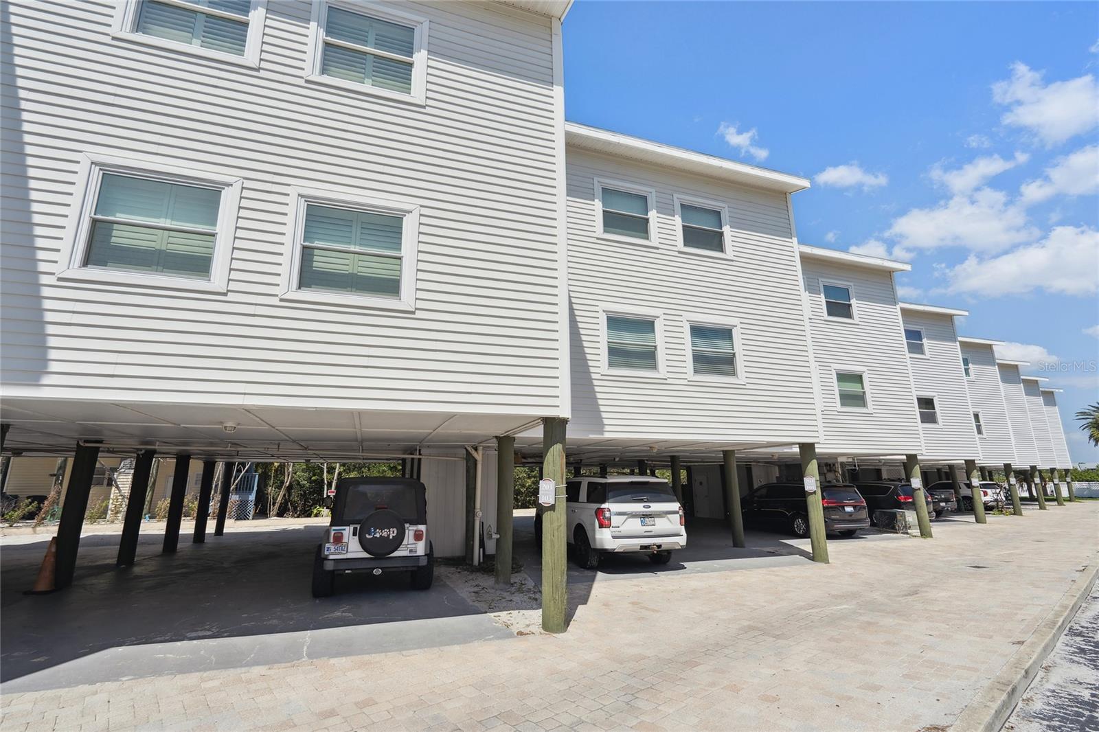 19727 GULF BLVD #207, INDIAN SHORES, FL, 33785