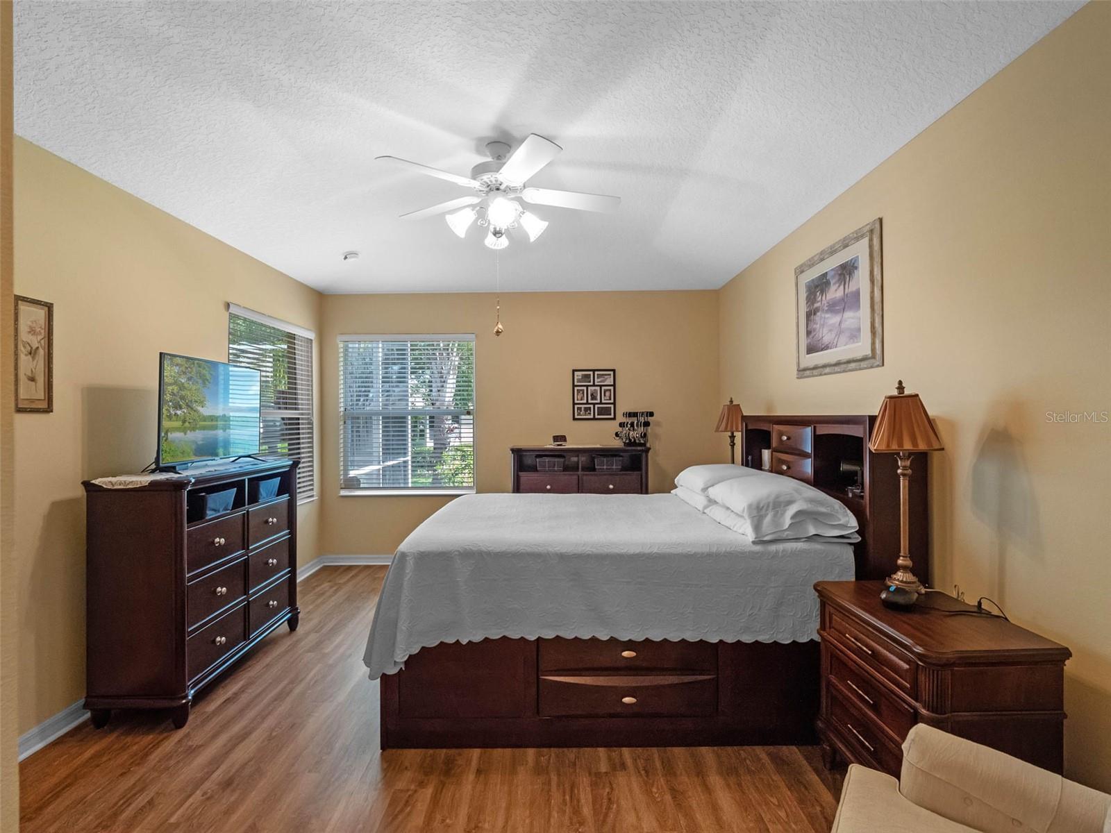 20504 QUEEN ALEXANDRA DR, LEESBURG, FL, 34748