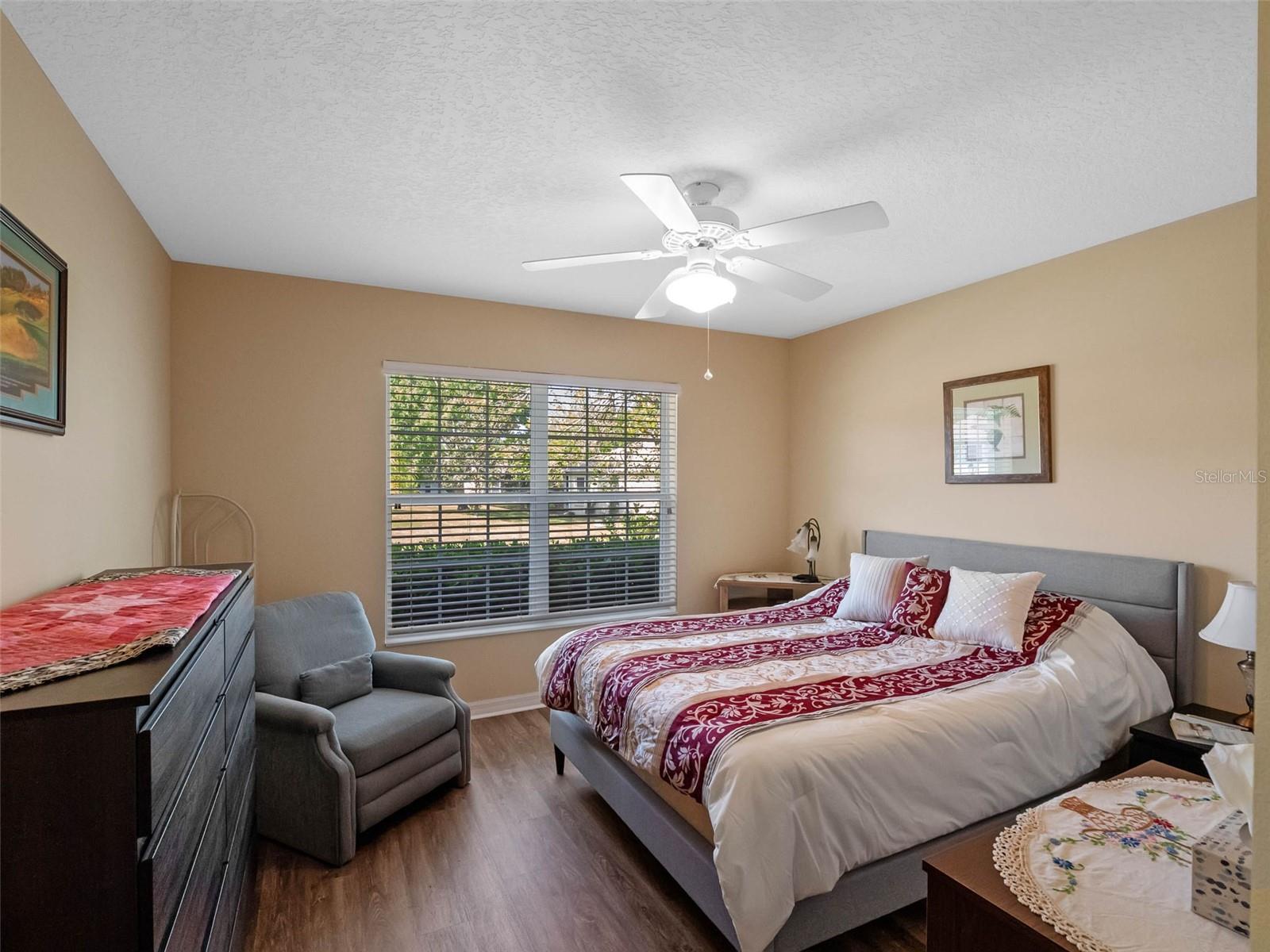 20504 QUEEN ALEXANDRA DR, LEESBURG, FL, 34748