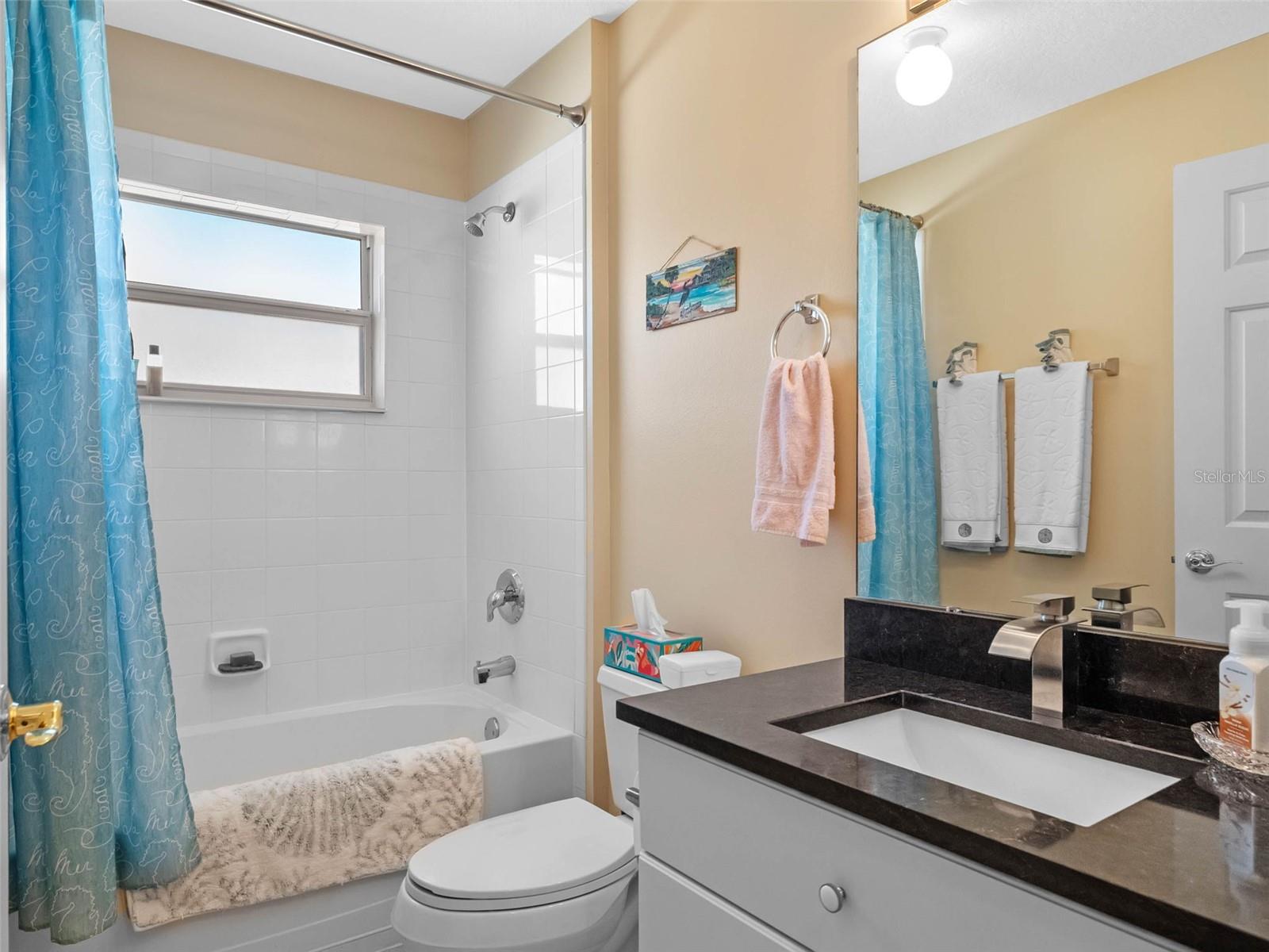 20504 QUEEN ALEXANDRA DR, LEESBURG, FL, 34748