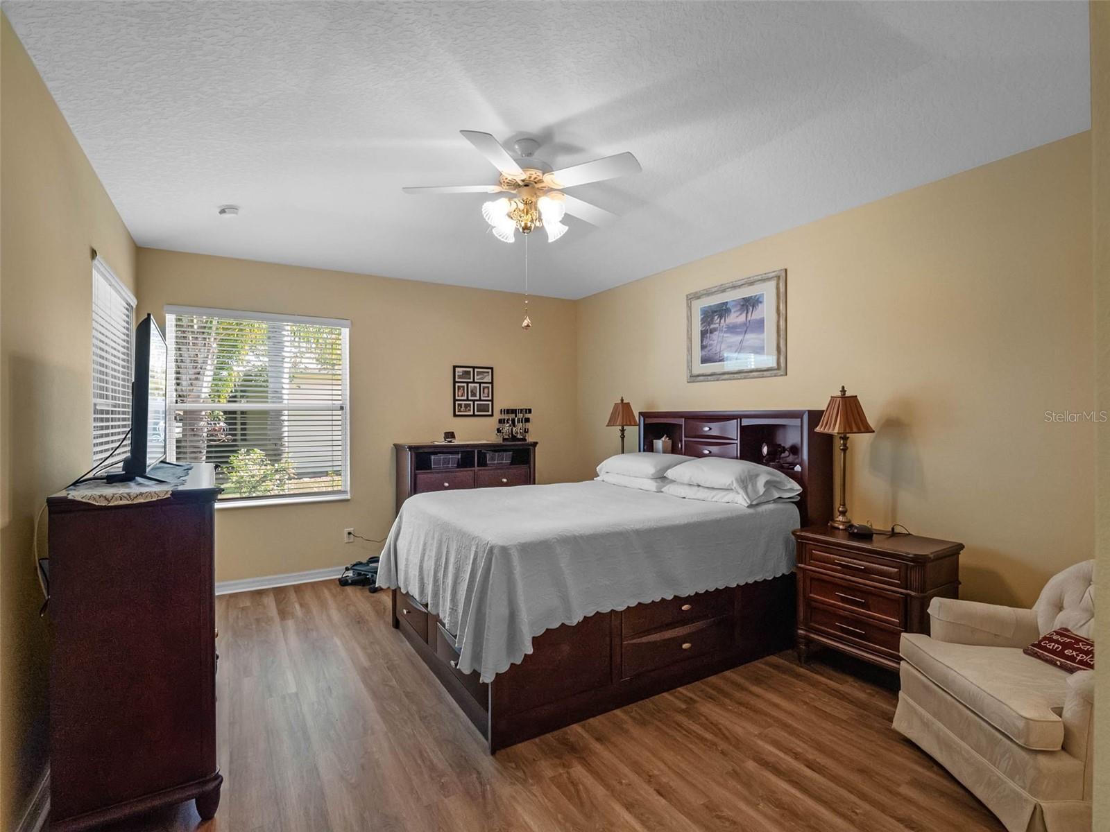 20504 QUEEN ALEXANDRA DR, LEESBURG, FL, 34748