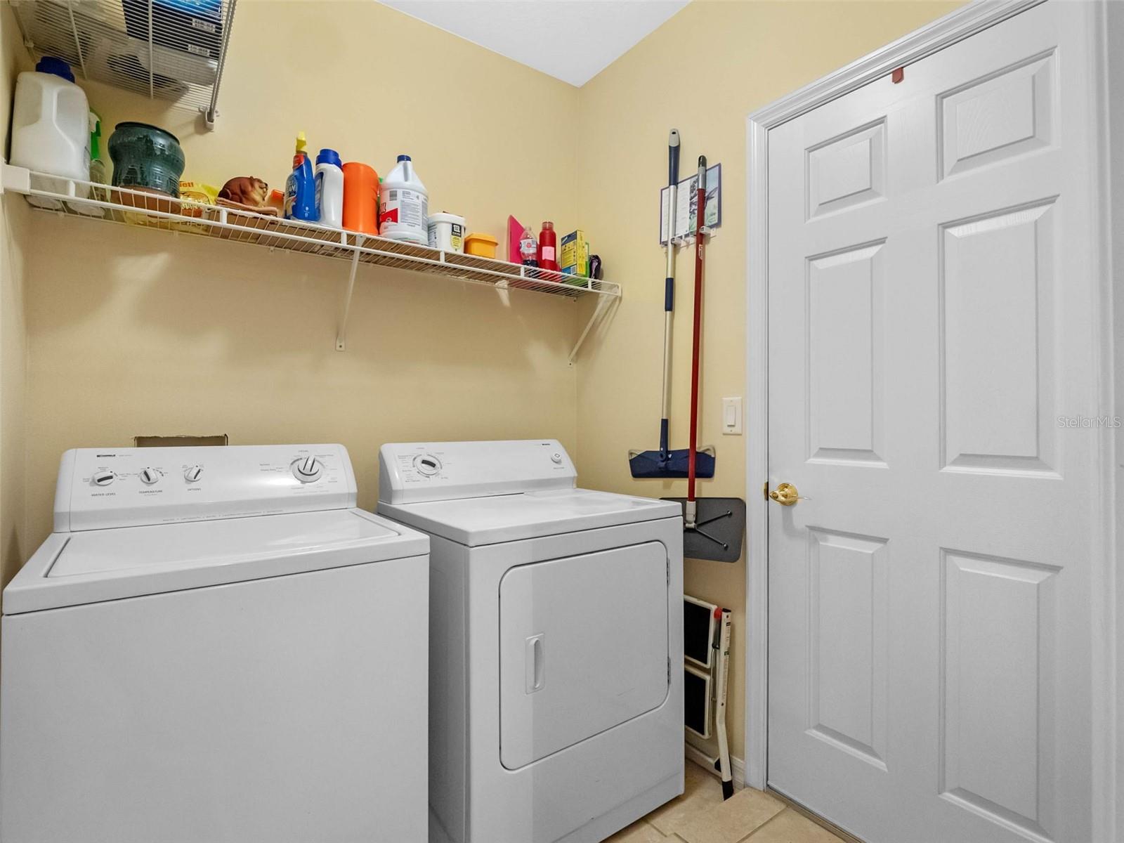 20504 QUEEN ALEXANDRA DR, LEESBURG, FL, 34748