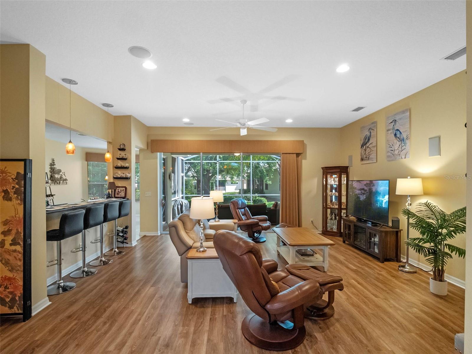 20504 QUEEN ALEXANDRA DR, LEESBURG, FL, 34748