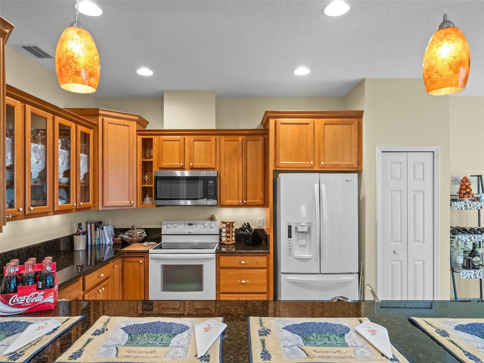 20504 QUEEN ALEXANDRA DR, LEESBURG, FL, 34748