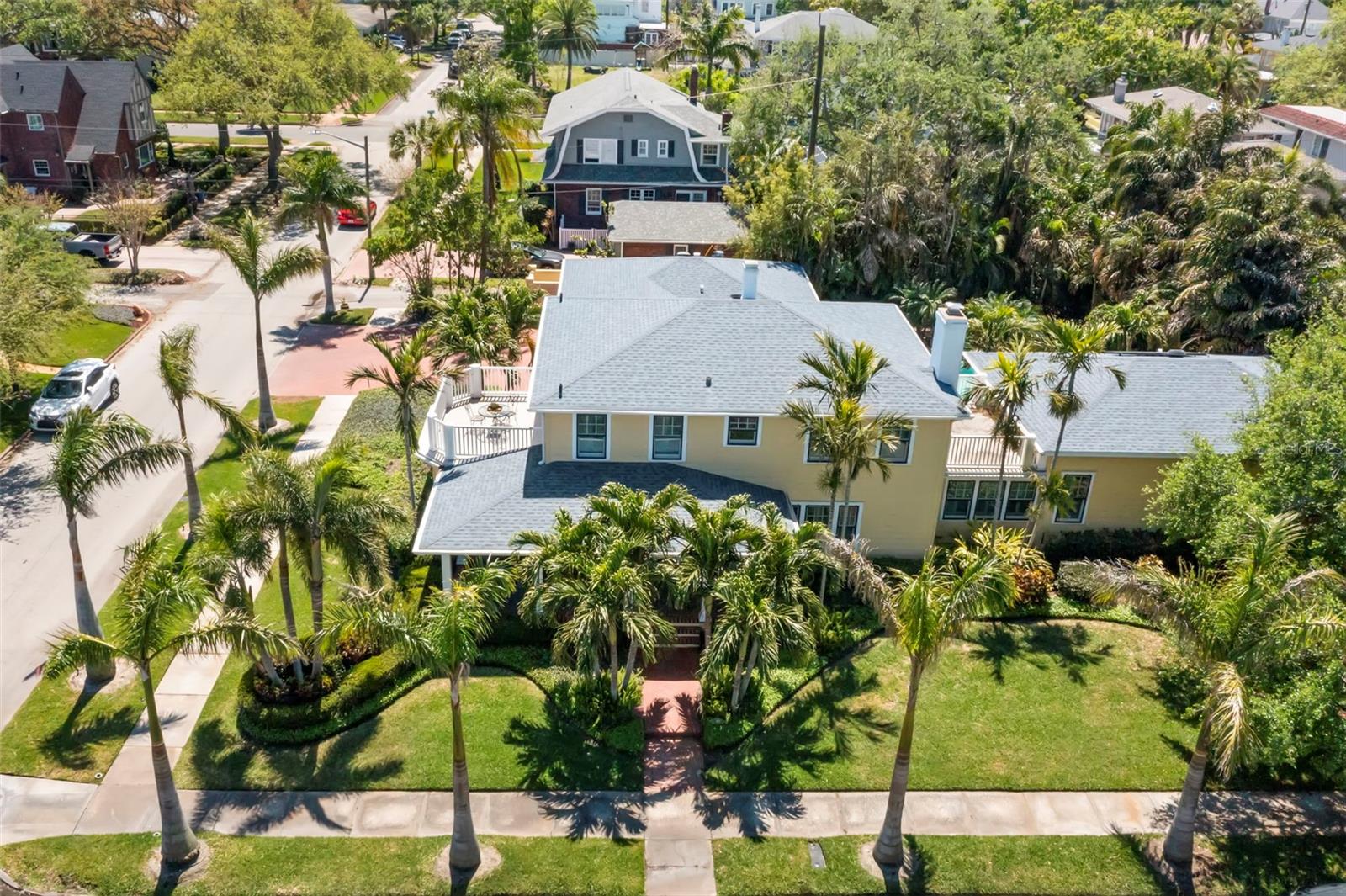 556 21ST AVE NE, ST PETERSBURG, FL, 33704