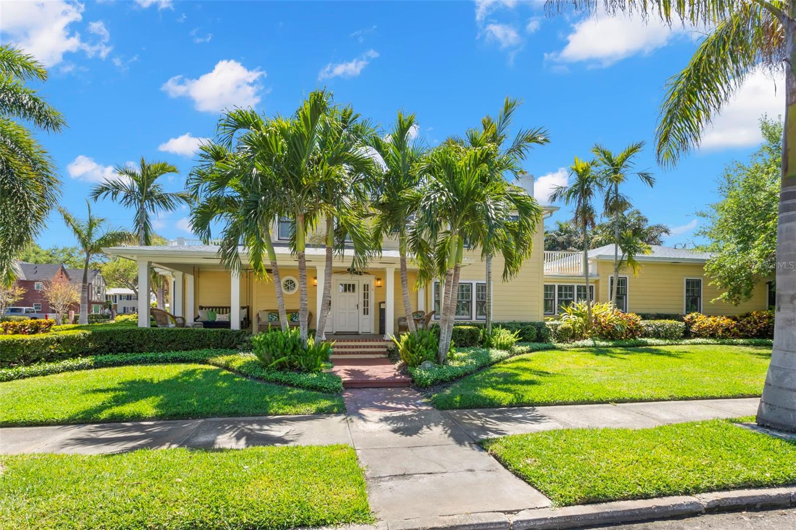 556 21ST AVE NE, ST PETERSBURG, FL, 33704