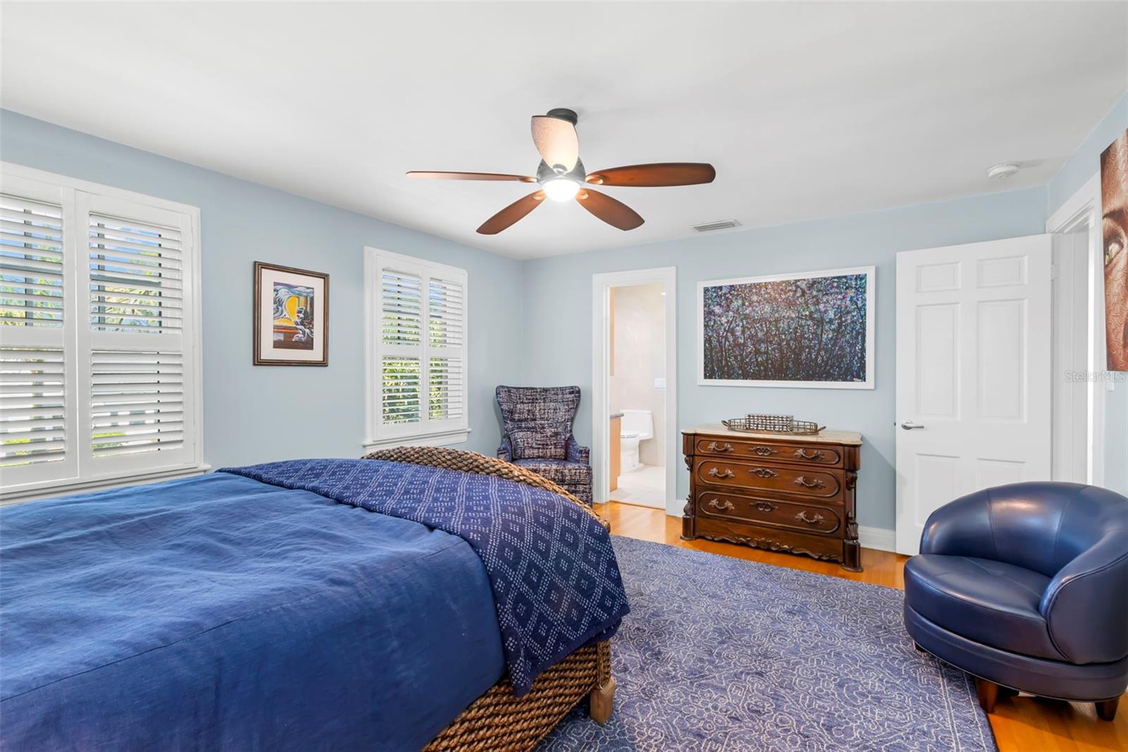 556 21ST AVE NE, ST PETERSBURG, FL, 33704