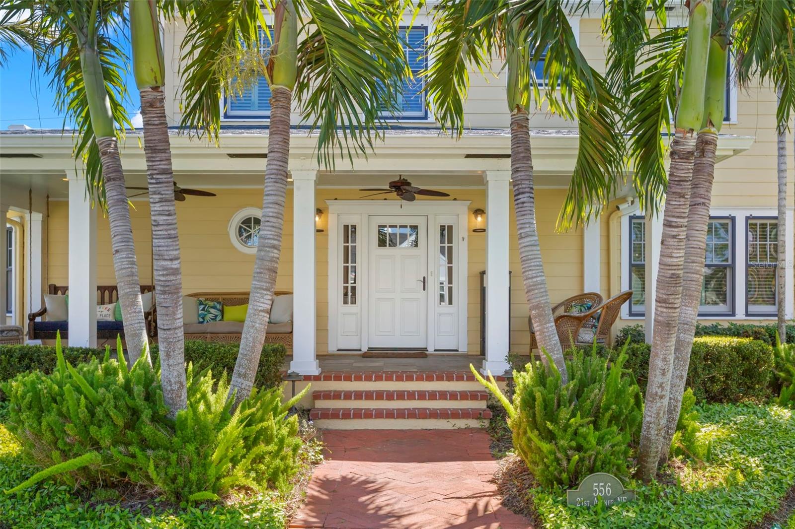 556 21ST AVE NE, ST PETERSBURG, FL, 33704