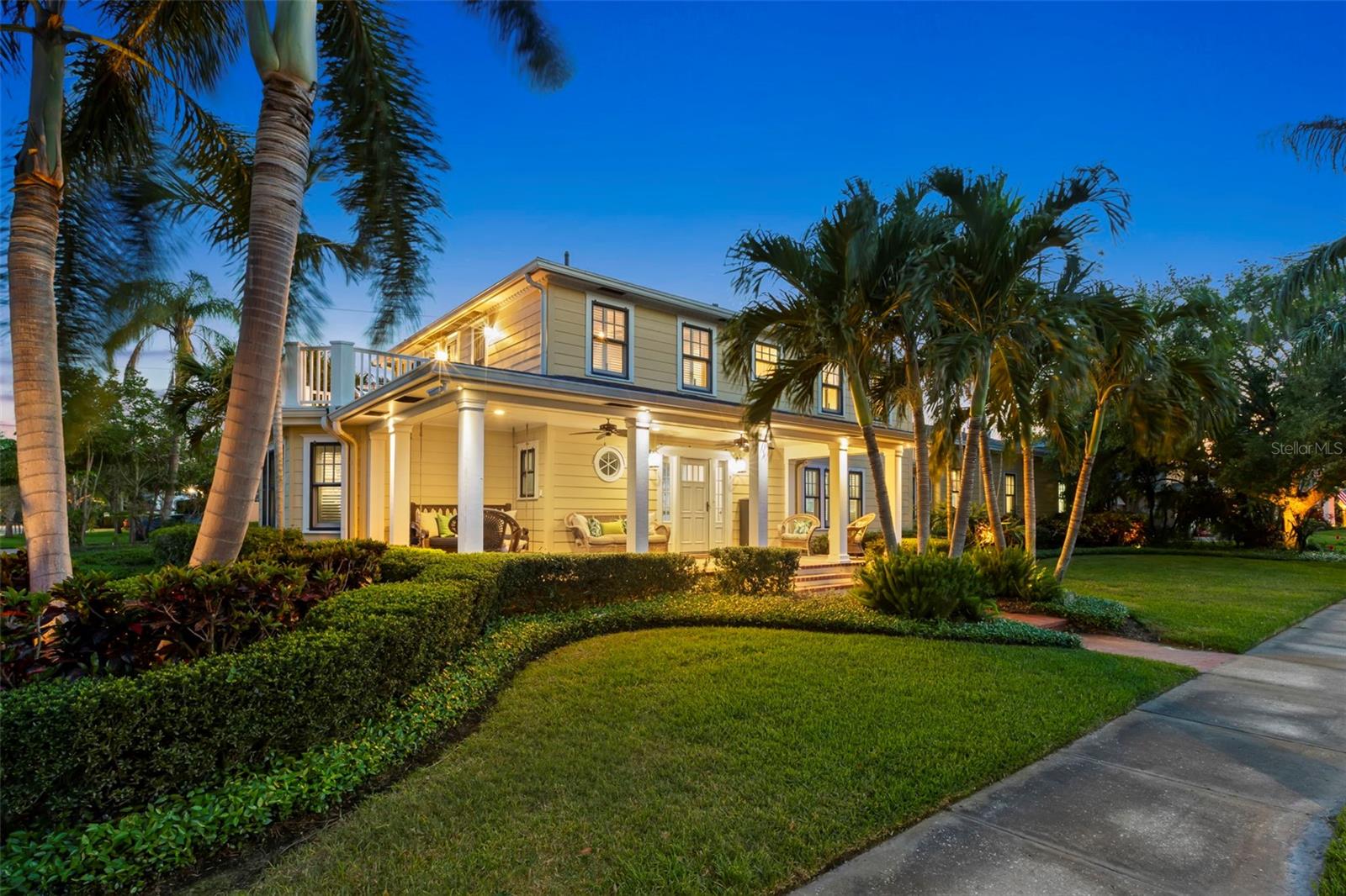 556 21ST AVE NE, ST PETERSBURG, FL, 33704