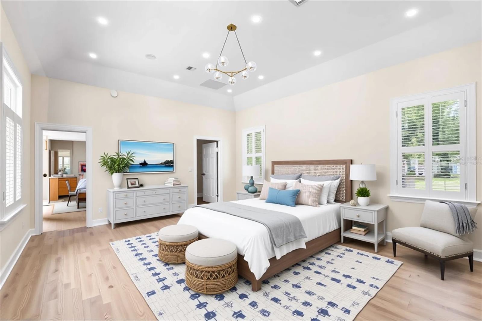 556 21ST AVE NE, ST PETERSBURG, FL, 33704