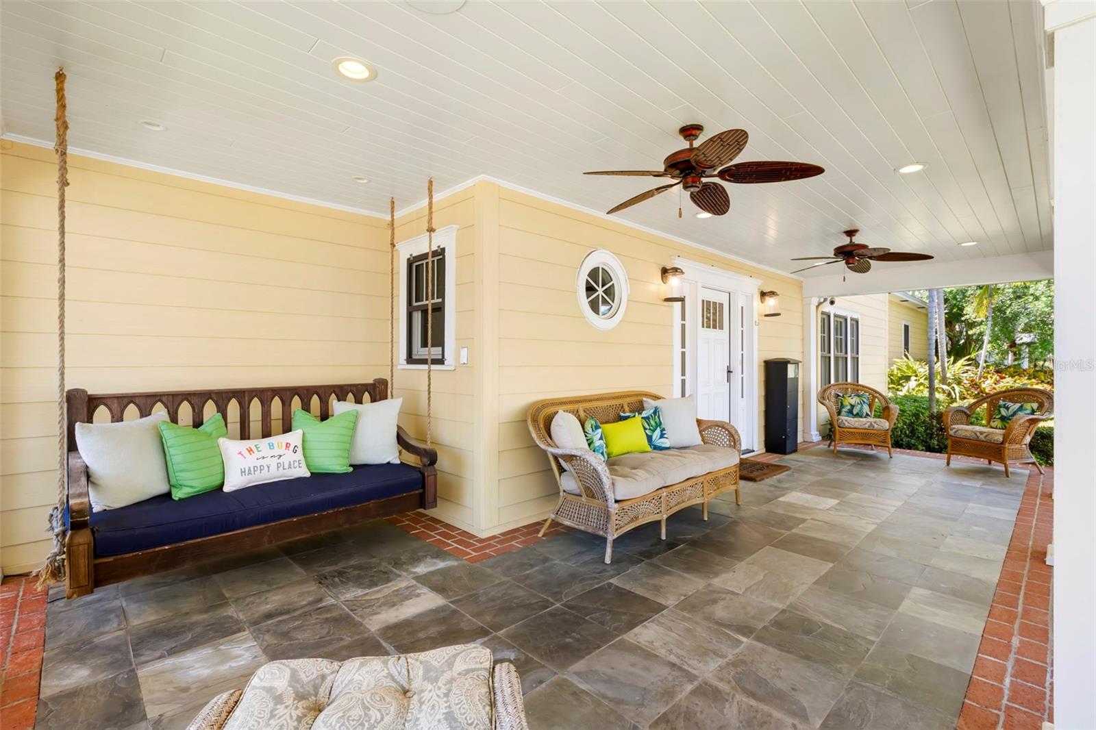 556 21ST AVE NE, ST PETERSBURG, FL, 33704