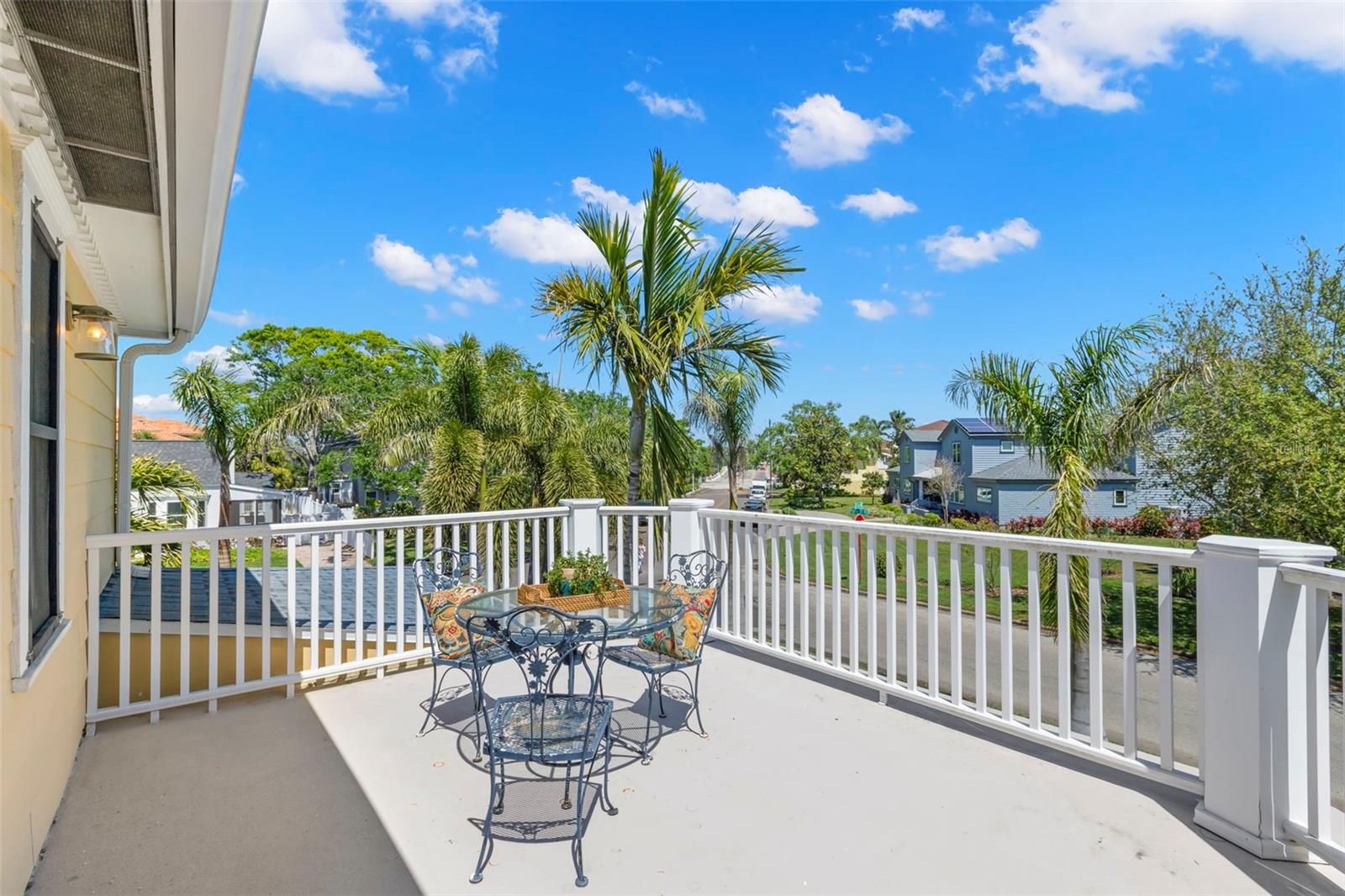 556 21ST AVE NE, ST PETERSBURG, FL, 33704