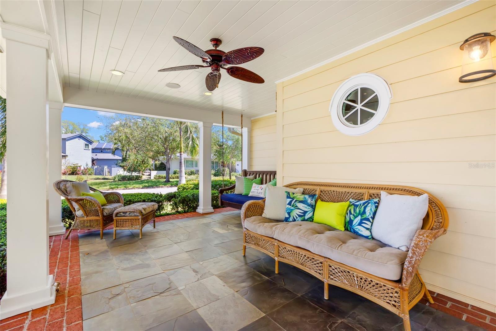 556 21ST AVE NE, ST PETERSBURG, FL, 33704