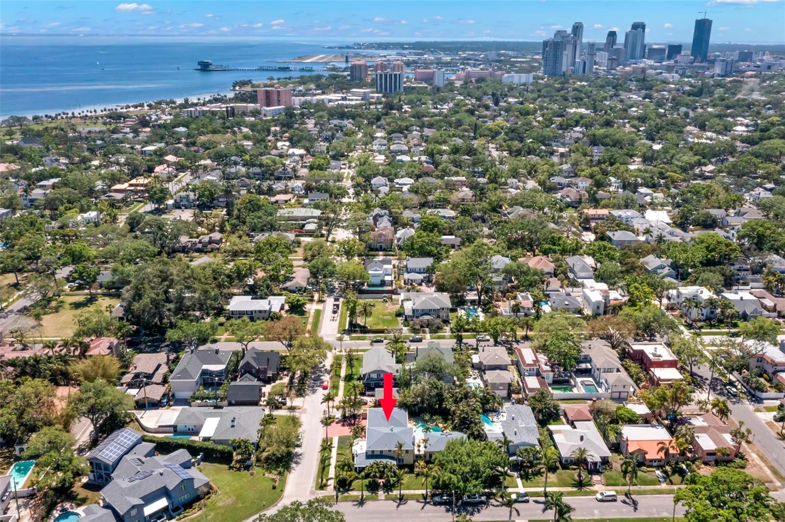 556 21ST AVE NE, ST PETERSBURG, FL, 33704