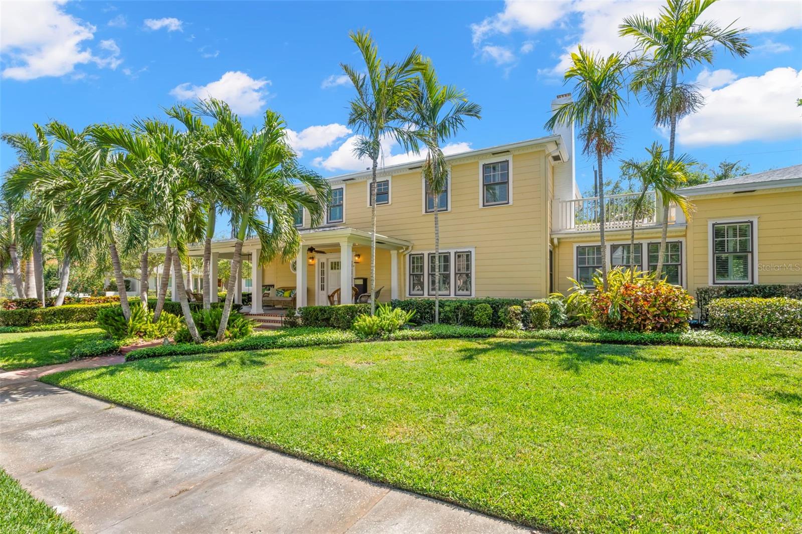 556 21ST AVE NE, ST PETERSBURG, FL, 33704