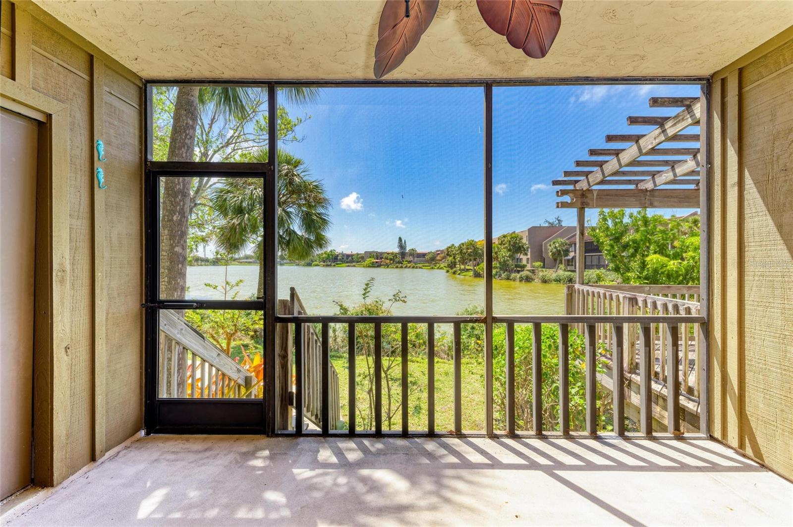 5395 LAKE ARROWHEAD TRL #24, SARASOTA, FL, 34231