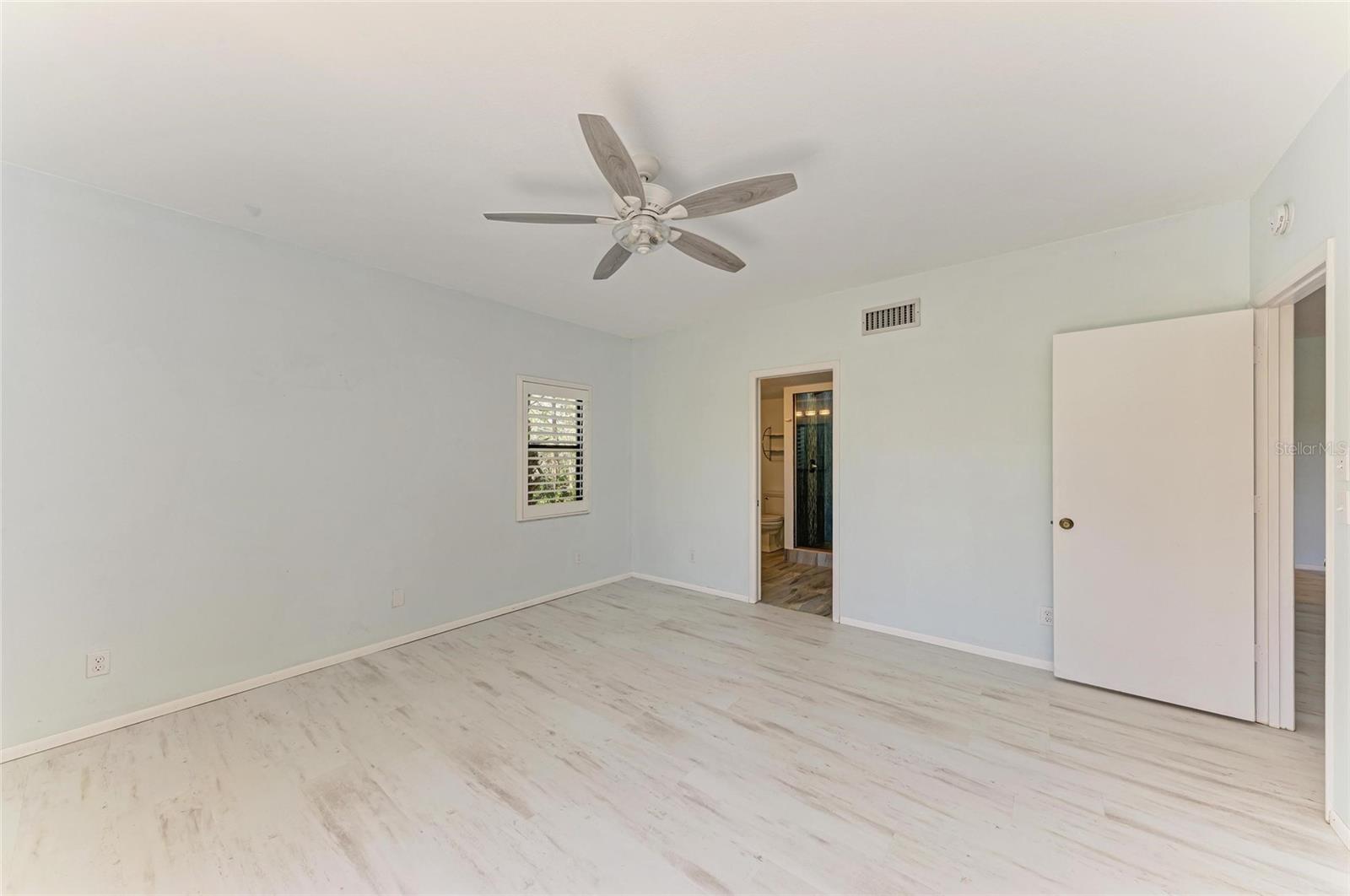 5395 LAKE ARROWHEAD TRL #24, SARASOTA, FL, 34231