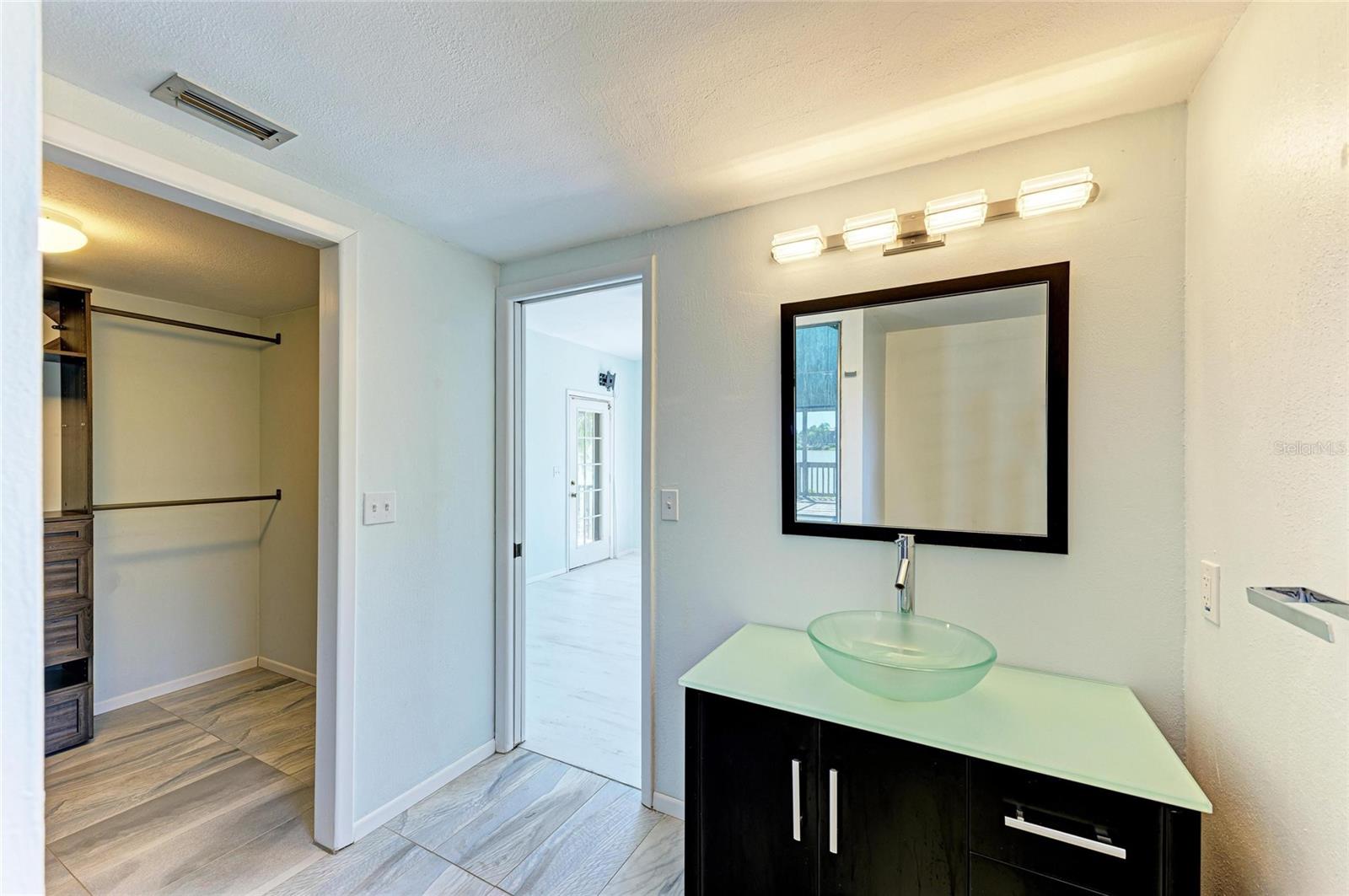 5395 LAKE ARROWHEAD TRL #24, SARASOTA, FL, 34231