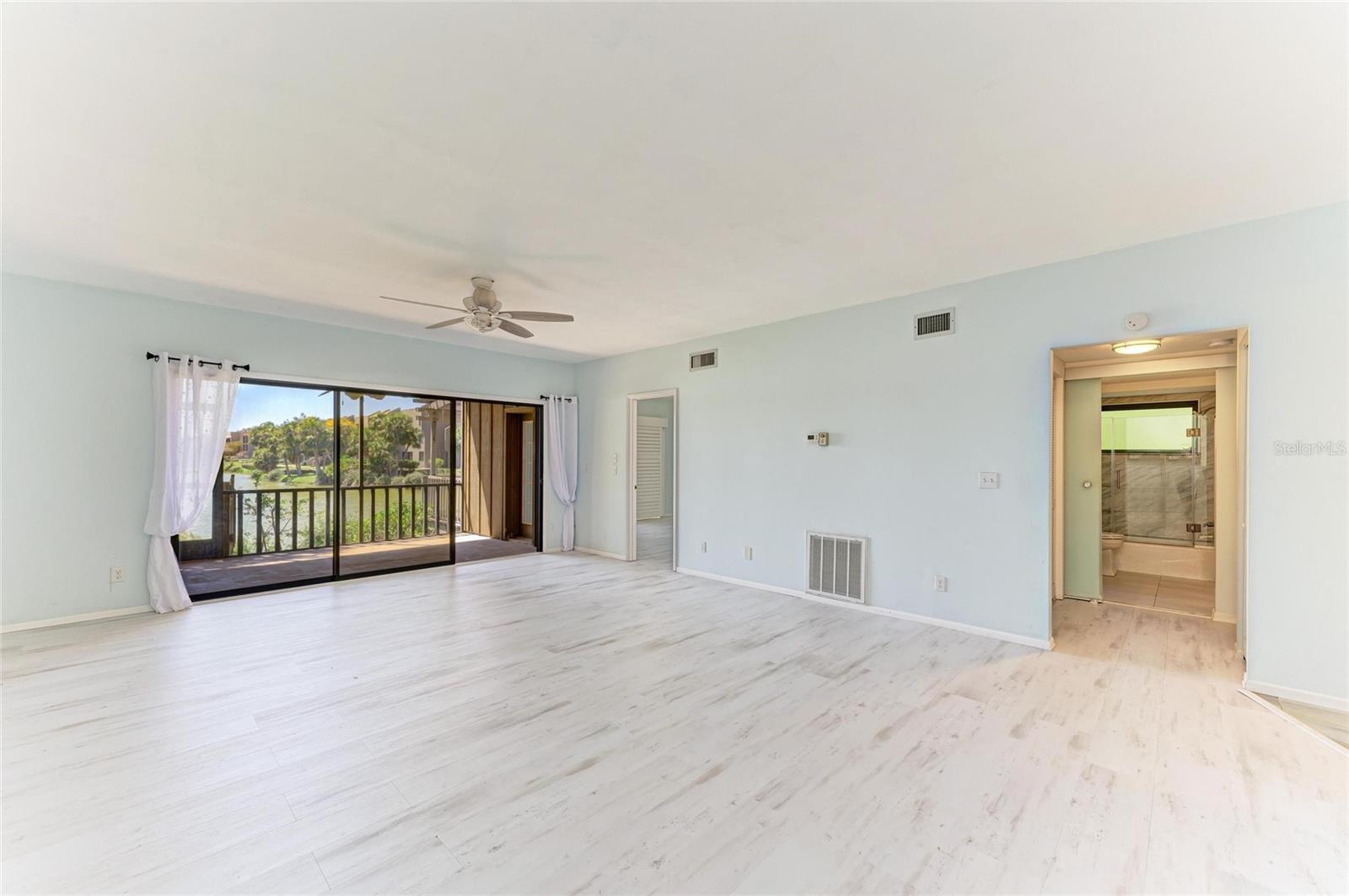 5395 LAKE ARROWHEAD TRL #24, SARASOTA, FL, 34231