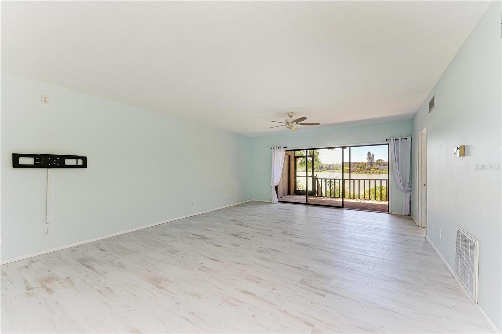 5395 LAKE ARROWHEAD TRL #24, SARASOTA, FL, 34231