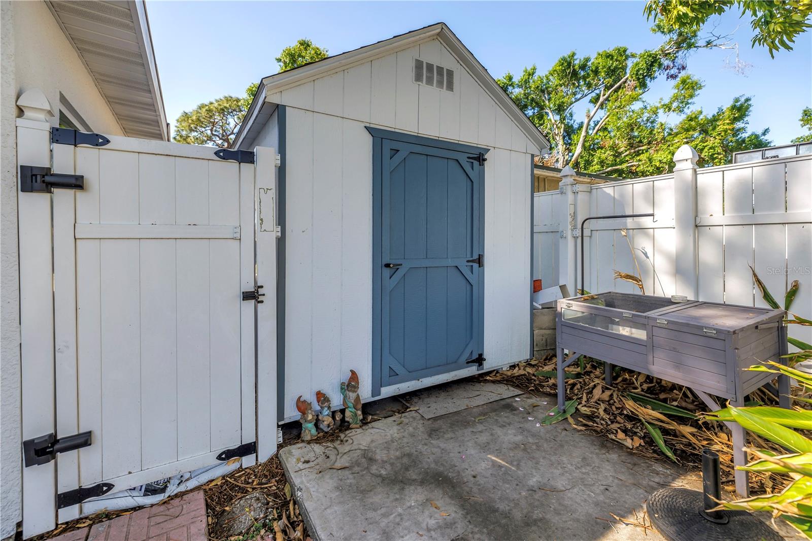 633 47TH AVE N, ST PETERSBURG, FL, 33703