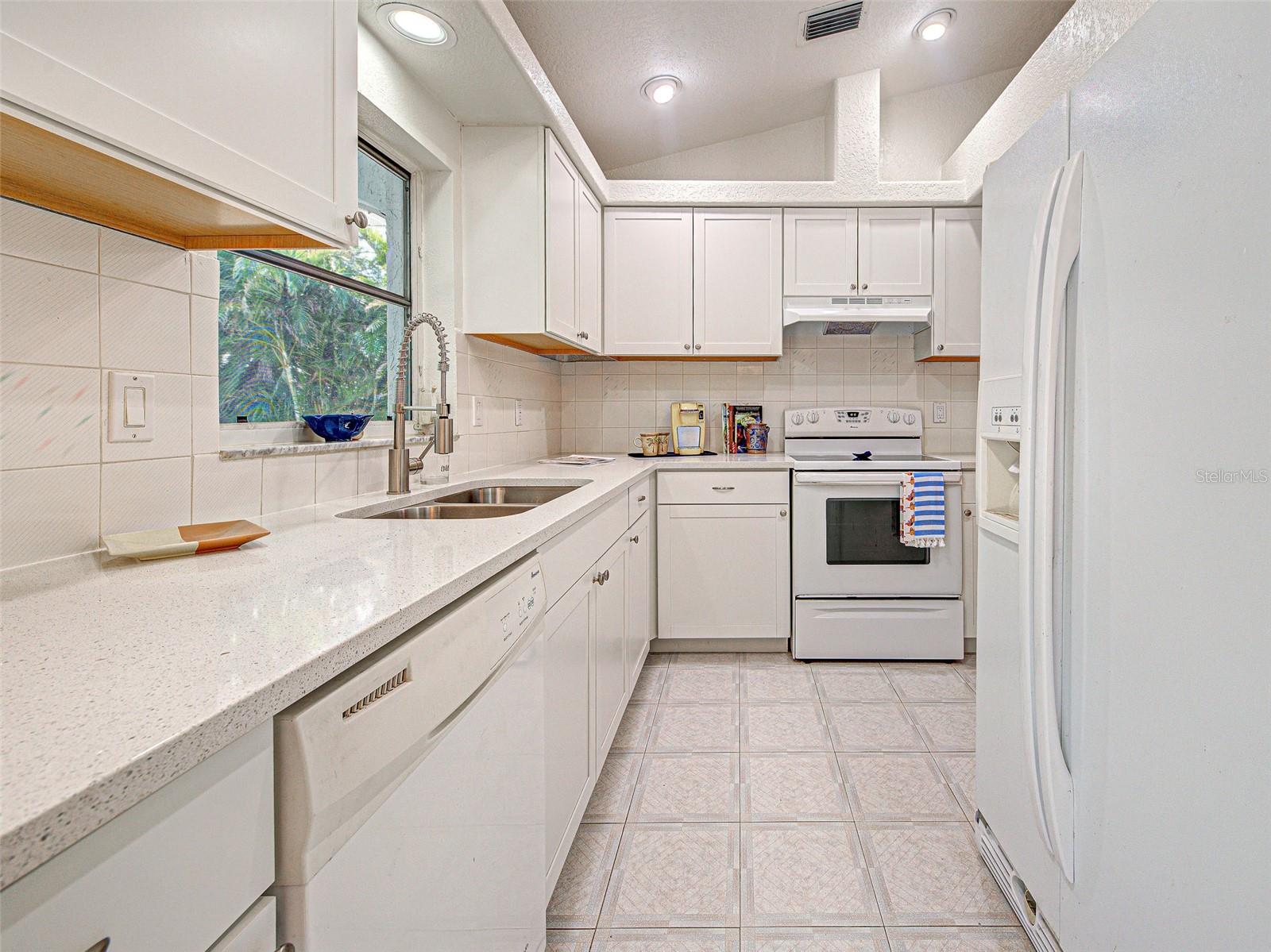 3192 PINETREE ST, PORT CHARLOTTE, FL, 33952