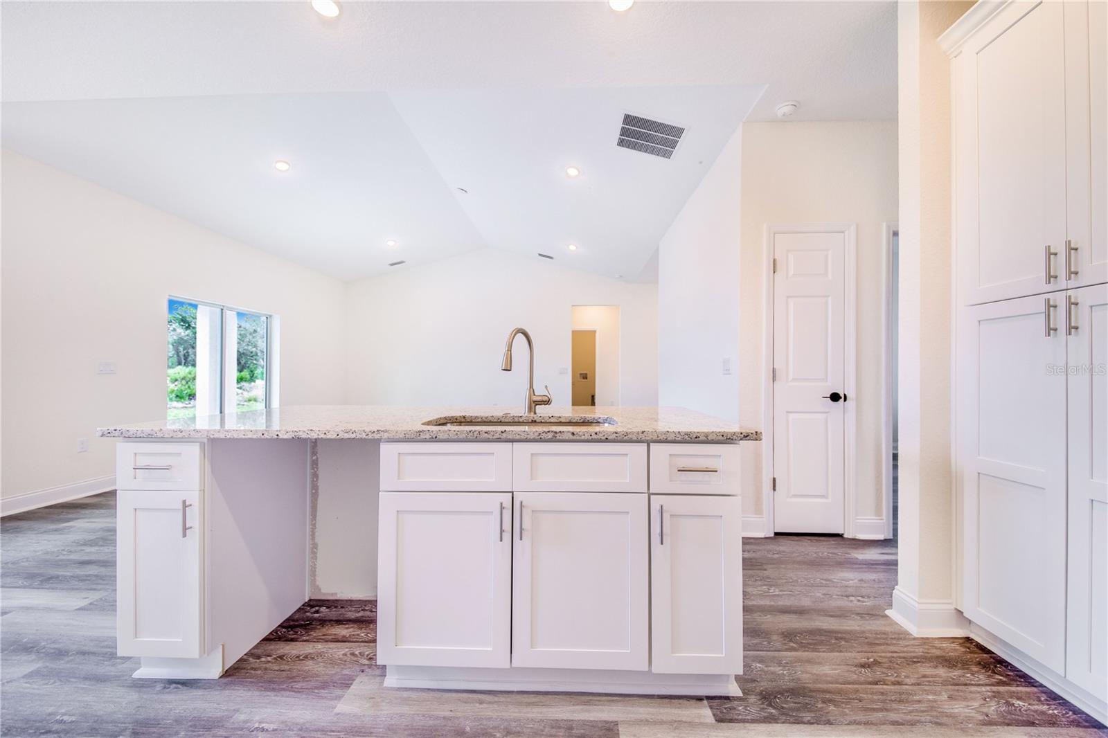 3360 W LAKE CHILTON DR, AVON PARK, FL, 33825