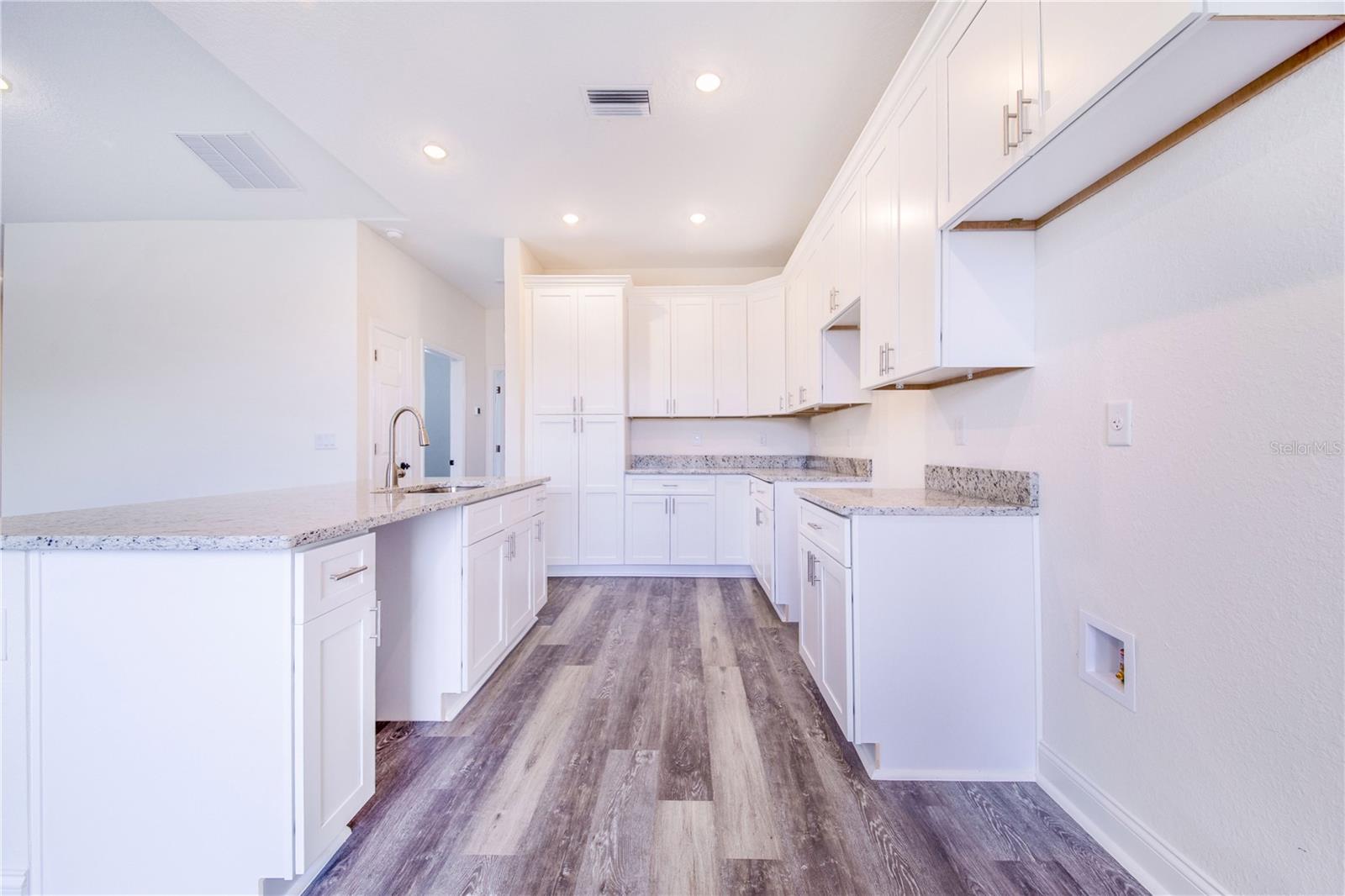 3360 W LAKE CHILTON DR, AVON PARK, FL, 33825