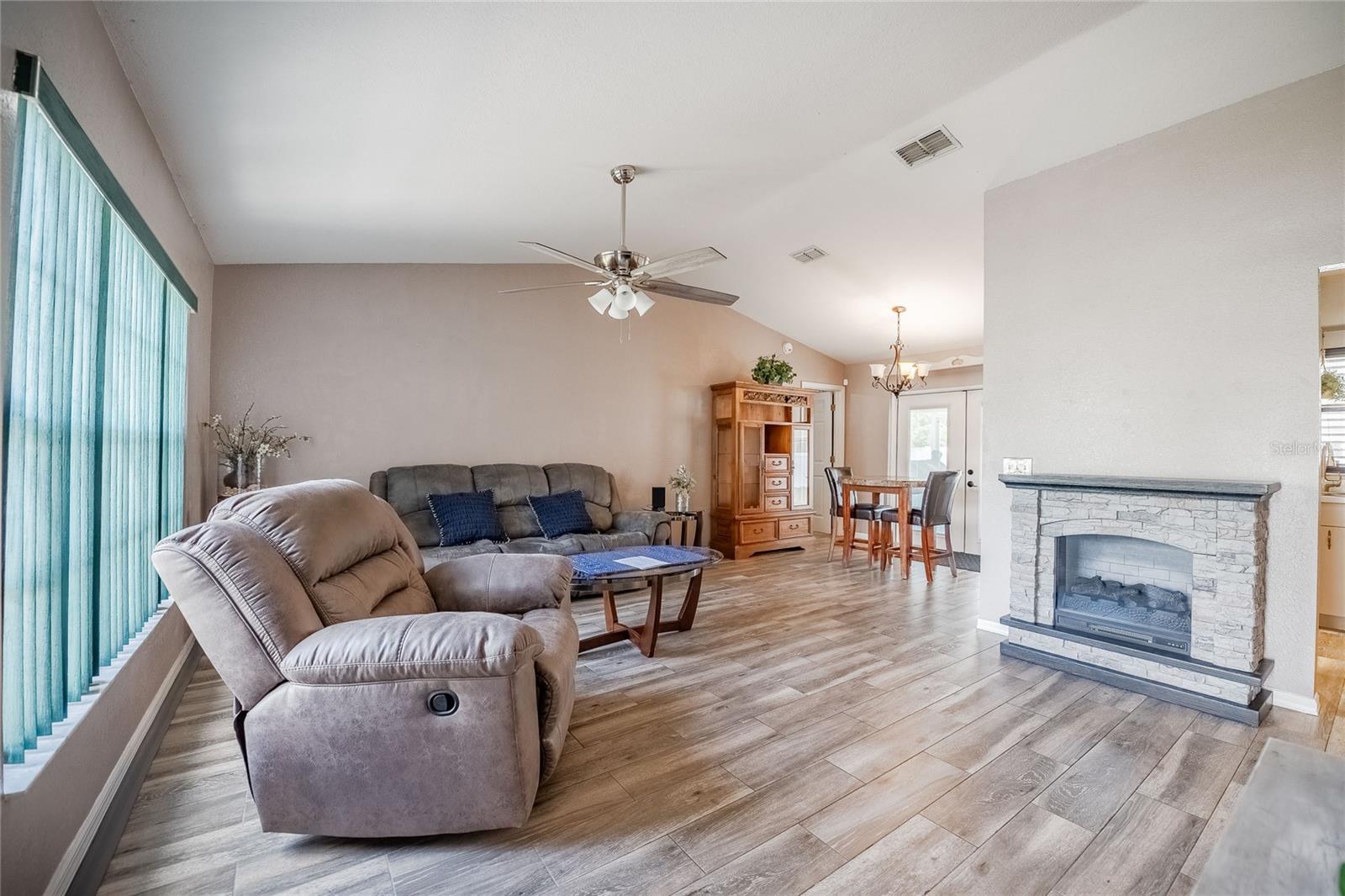 2637 SUNDANCE CIR, MULBERRY, FL, 33860