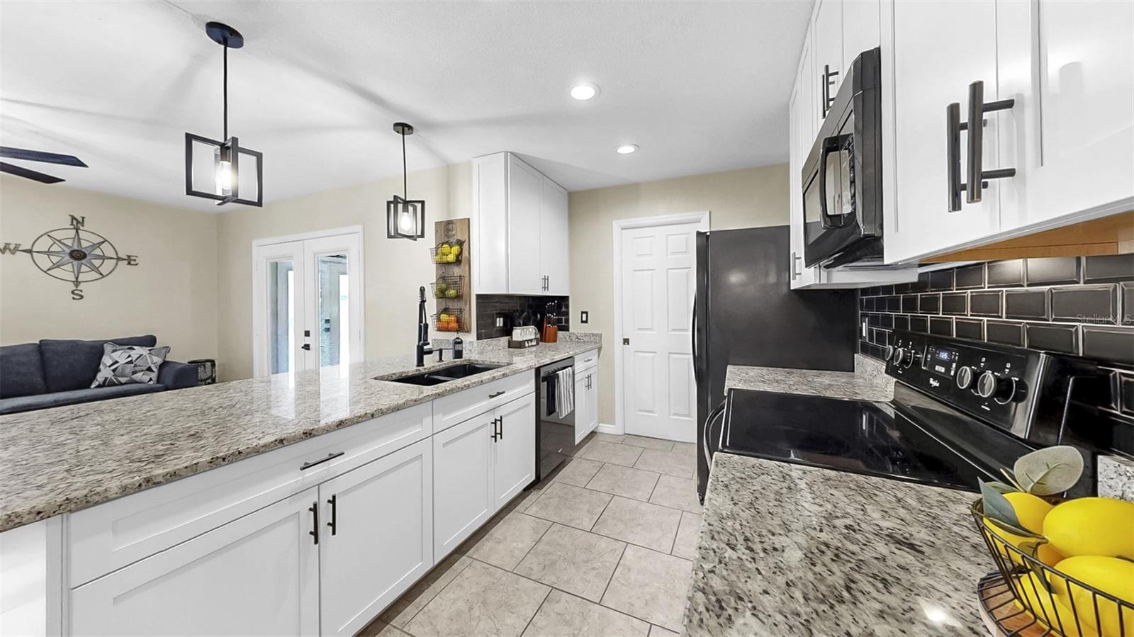 7289 61ST AVE N, ST PETERSBURG, FL, 33709