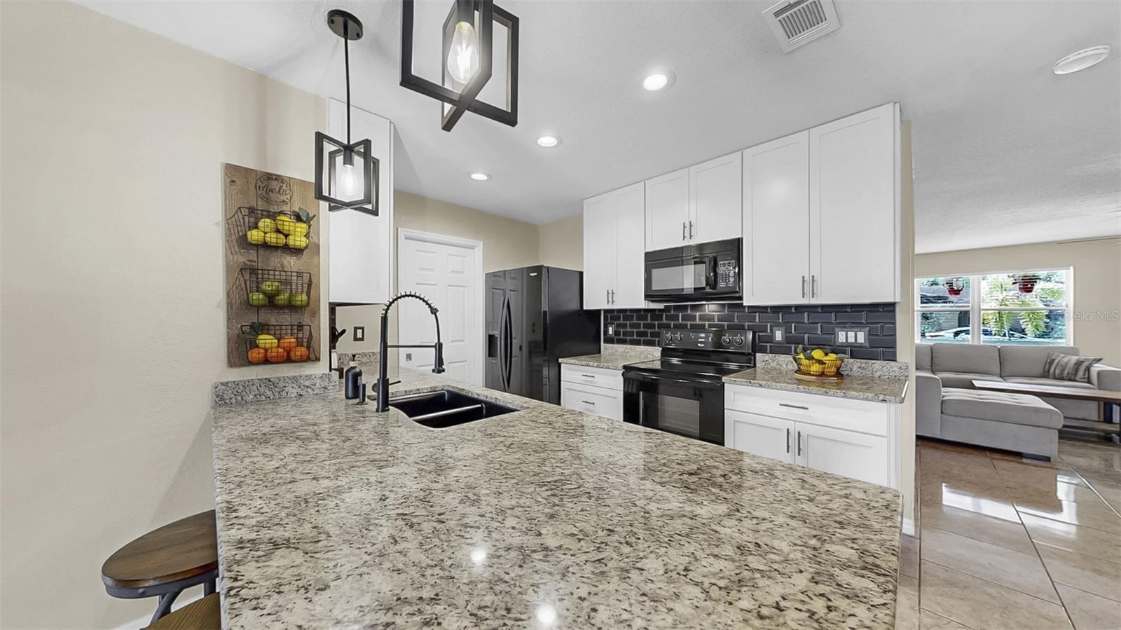 7289 61ST AVE N, ST PETERSBURG, FL, 33709