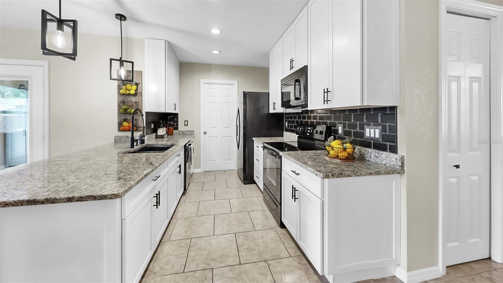 7289 61ST AVE N, ST PETERSBURG, FL, 33709