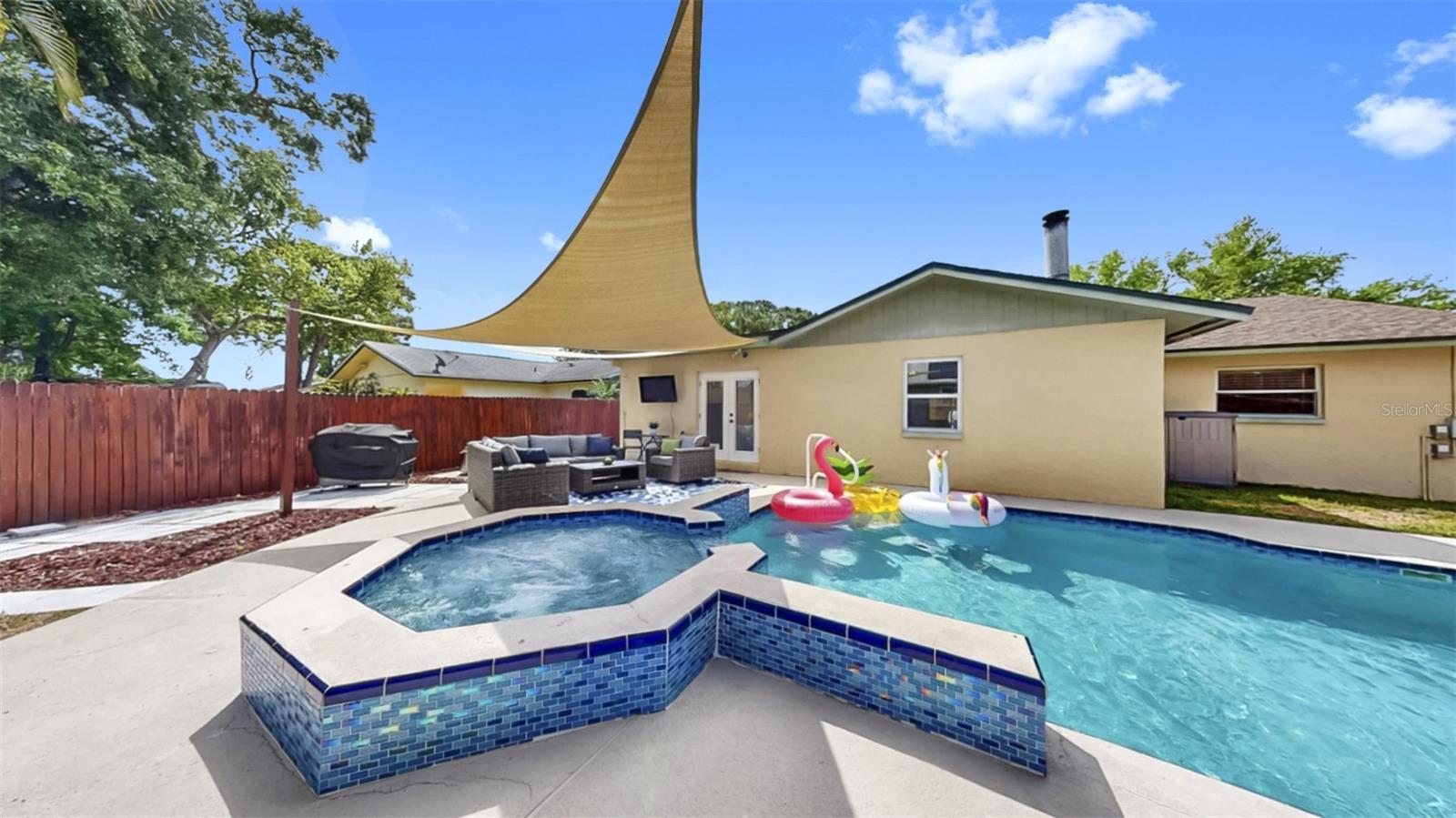 7289 61ST AVE N, ST PETERSBURG, FL, 33709