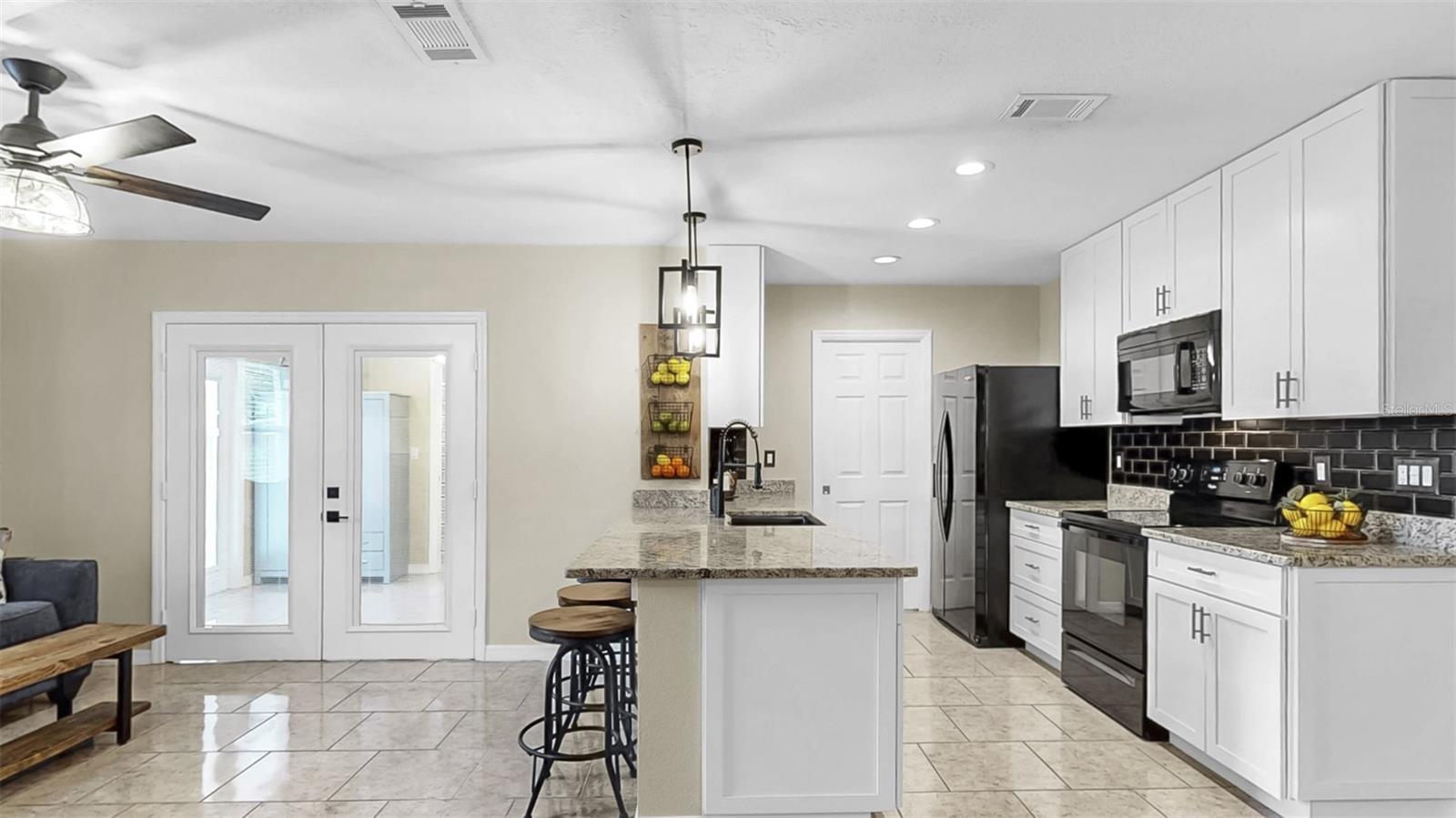 7289 61ST AVE N, ST PETERSBURG, FL, 33709