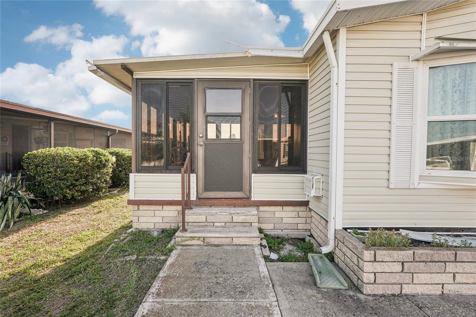 8906 31ST AVE E, PALMETTO, FL, 34221