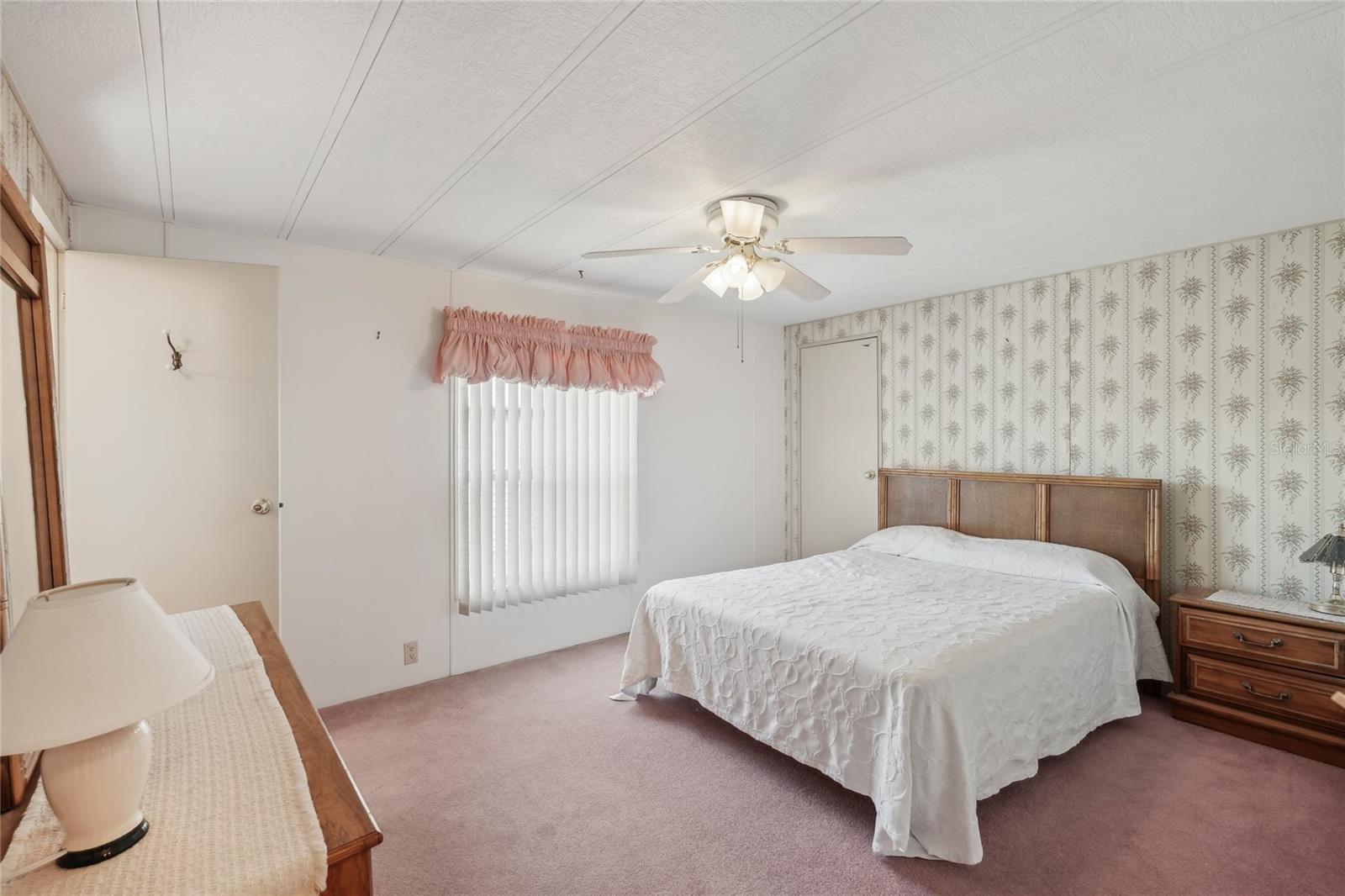 8906 31ST AVE E, PALMETTO, FL, 34221