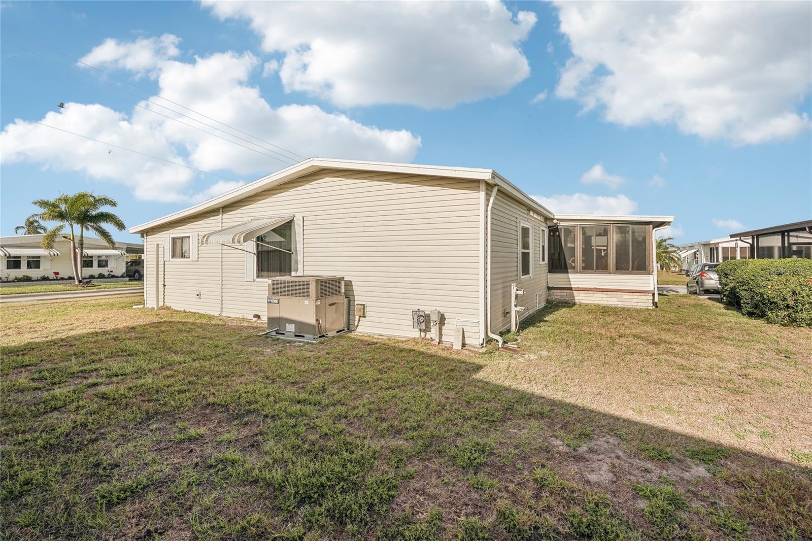 8906 31ST AVE E, PALMETTO, FL, 34221