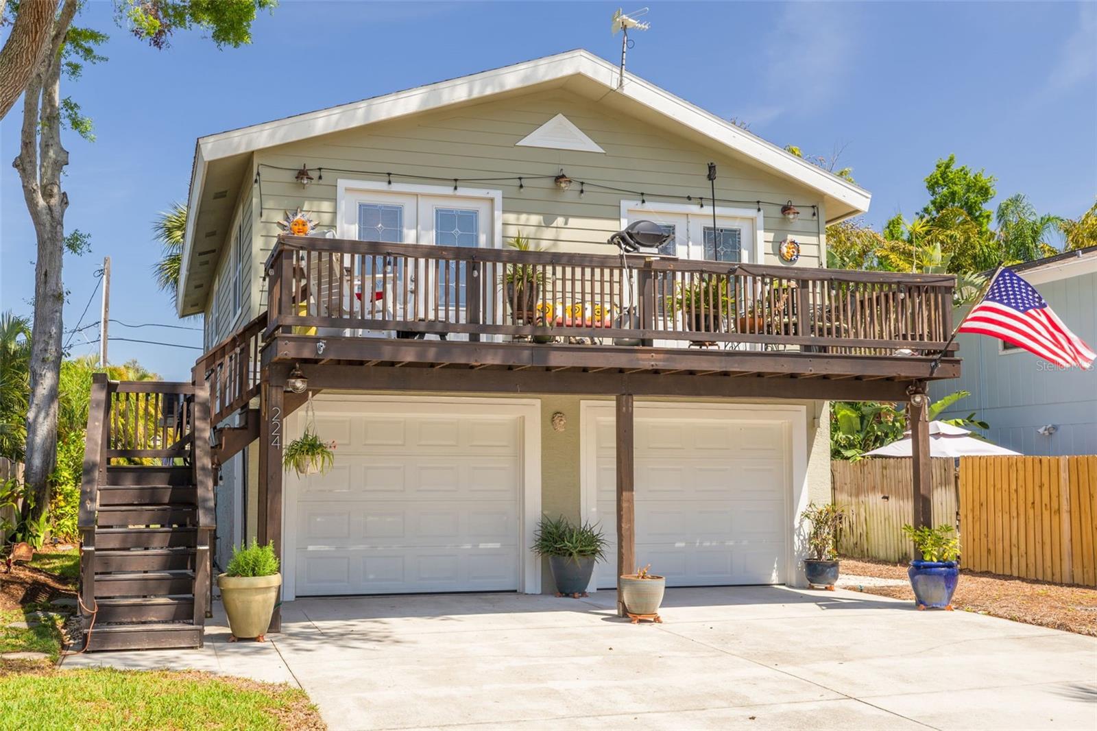 224 ONTARIO AVE, CRYSTAL BEACH, FL, 34681