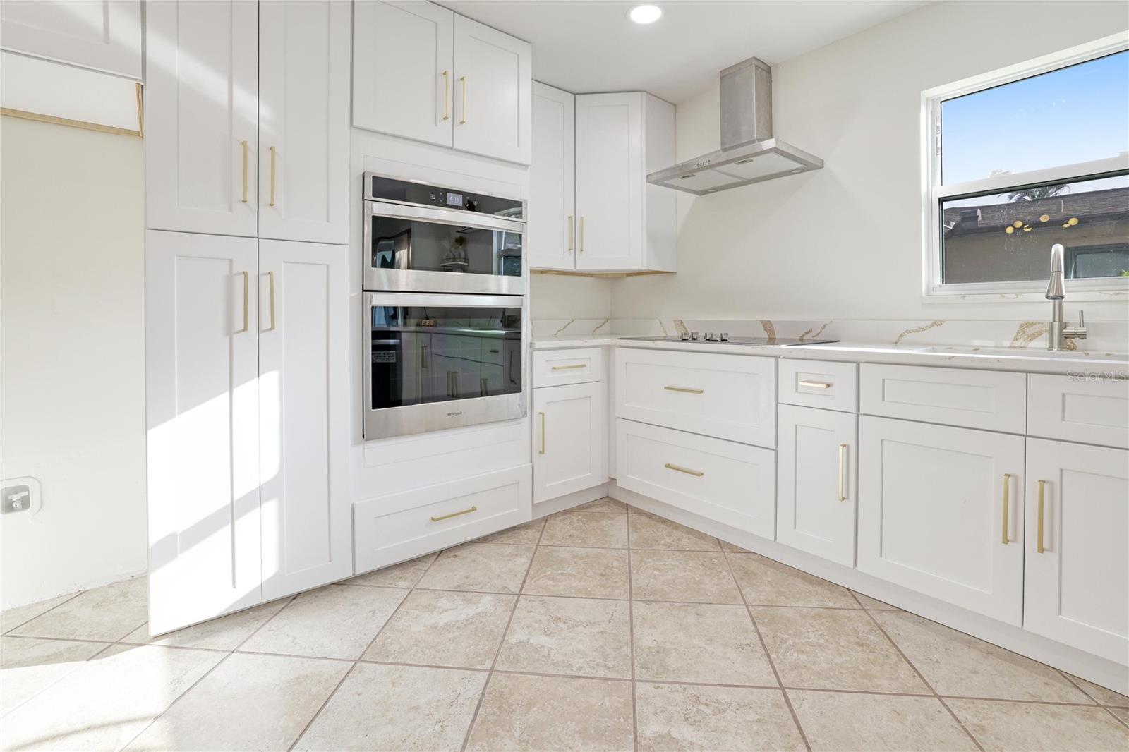 23 GOLFVIEW RD, ROTONDA WEST, FL, 33947